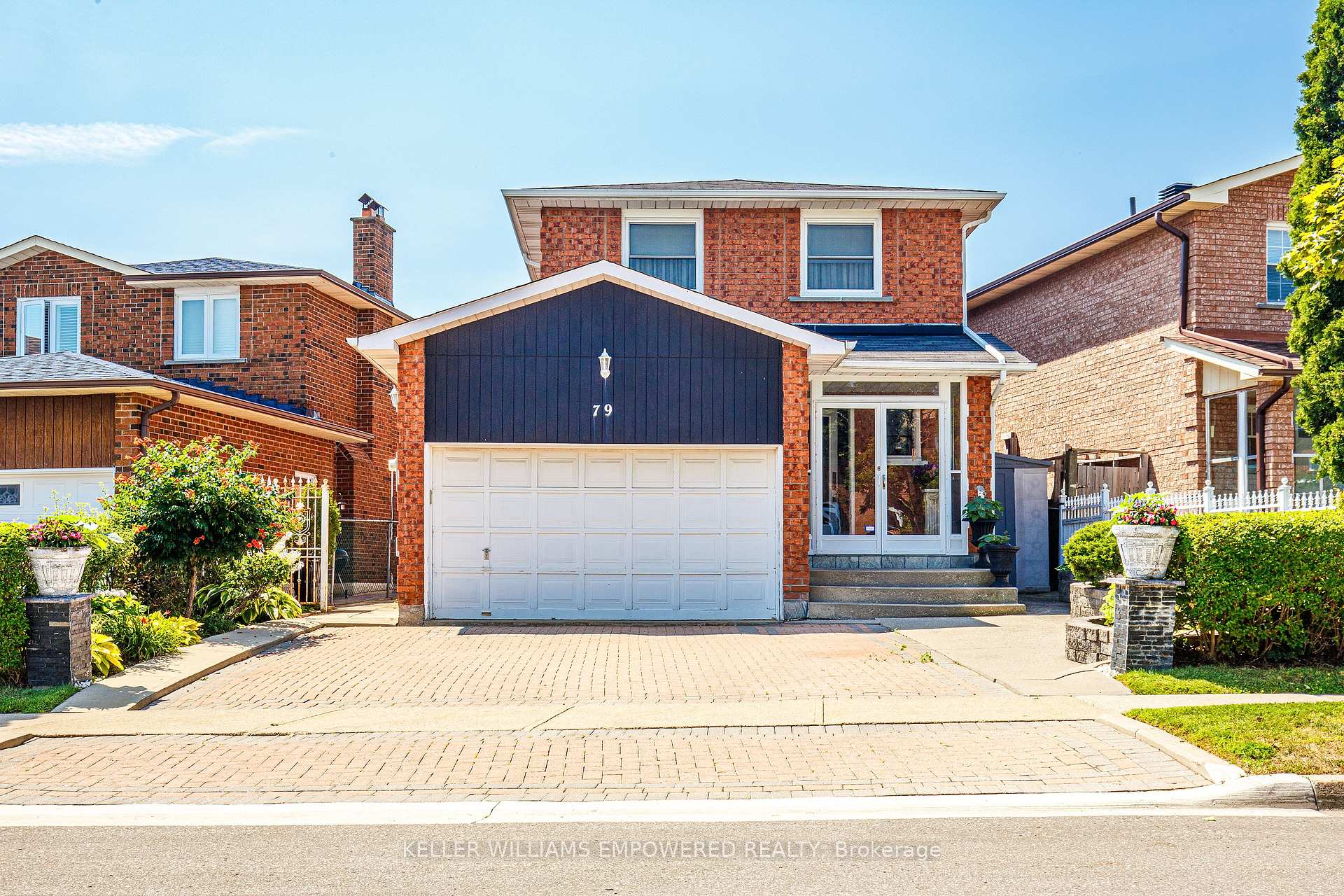 Photo of 79 Oakmount Crescent
