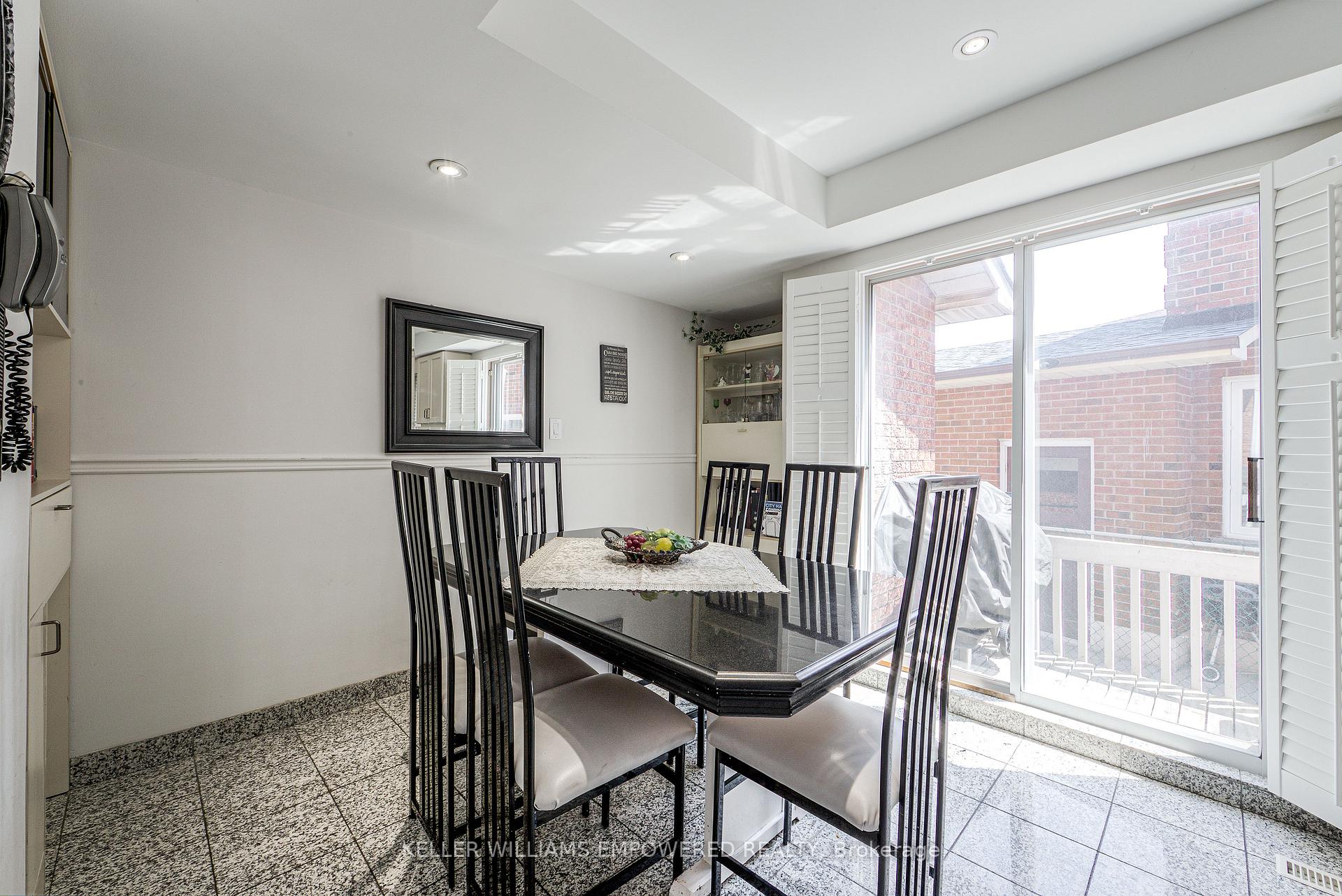 Photo 14 of 79 Oakmount Crescent, Vaughan, Glen Shields — HOMEH
