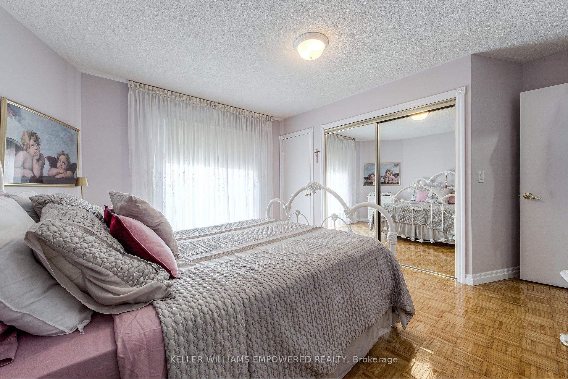 Photo 23 of 79 Oakmount Crescent, Vaughan, Glen Shields — HOMEH