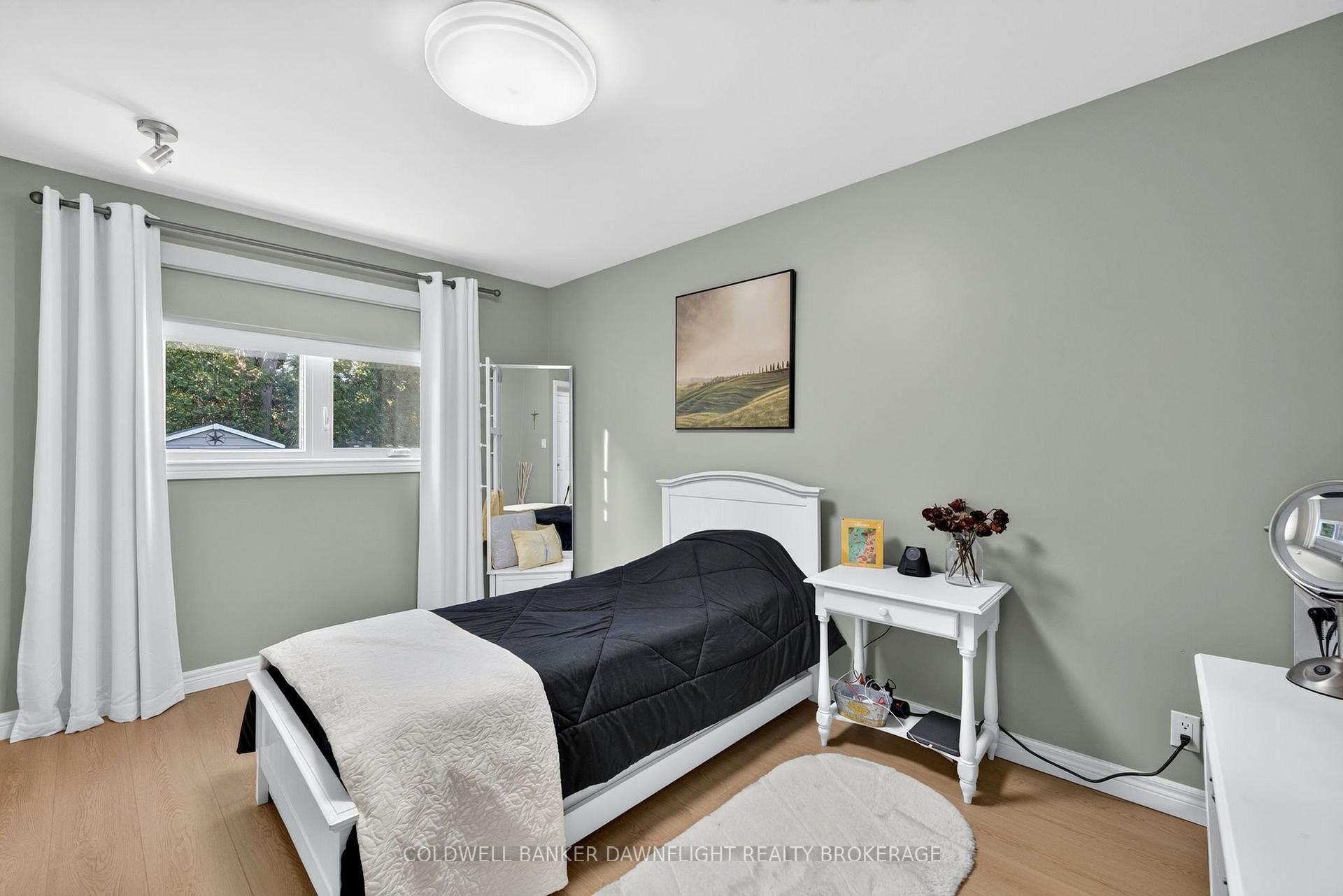 Photo 18 of 76 Sanders Street W, South Huron, Exeter — HOMEH