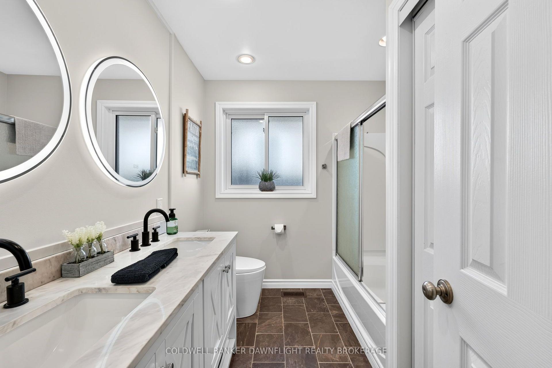 Photo 20 of 76 Sanders Street W, South Huron, Exeter — HOMEH