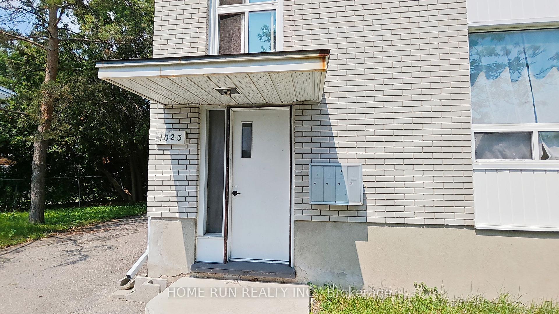 Photo 11 of 1023 Meadowlands Drive, Ottawa, Carleton Square — HOMEH