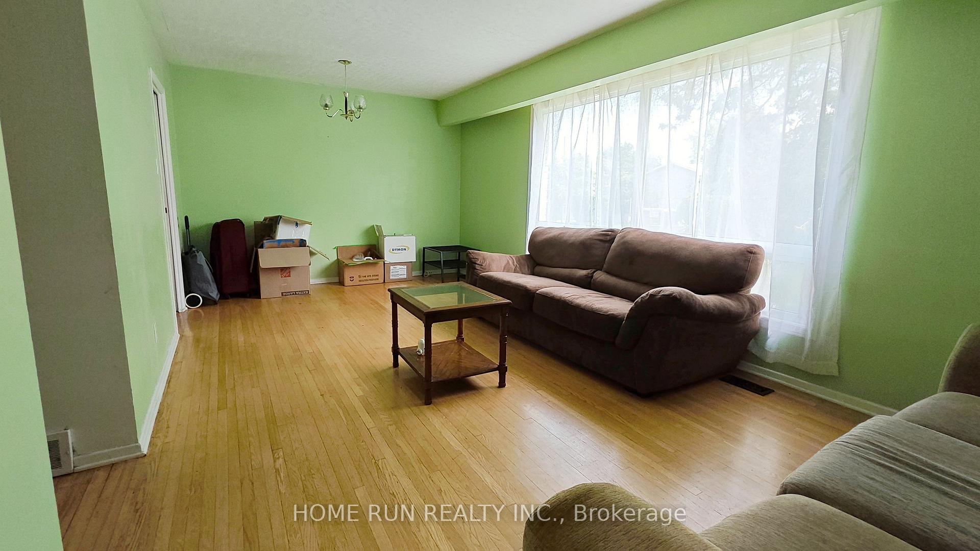 Photo 23 of 1023 Meadowlands Drive, Ottawa, Carleton Square — HOMEH