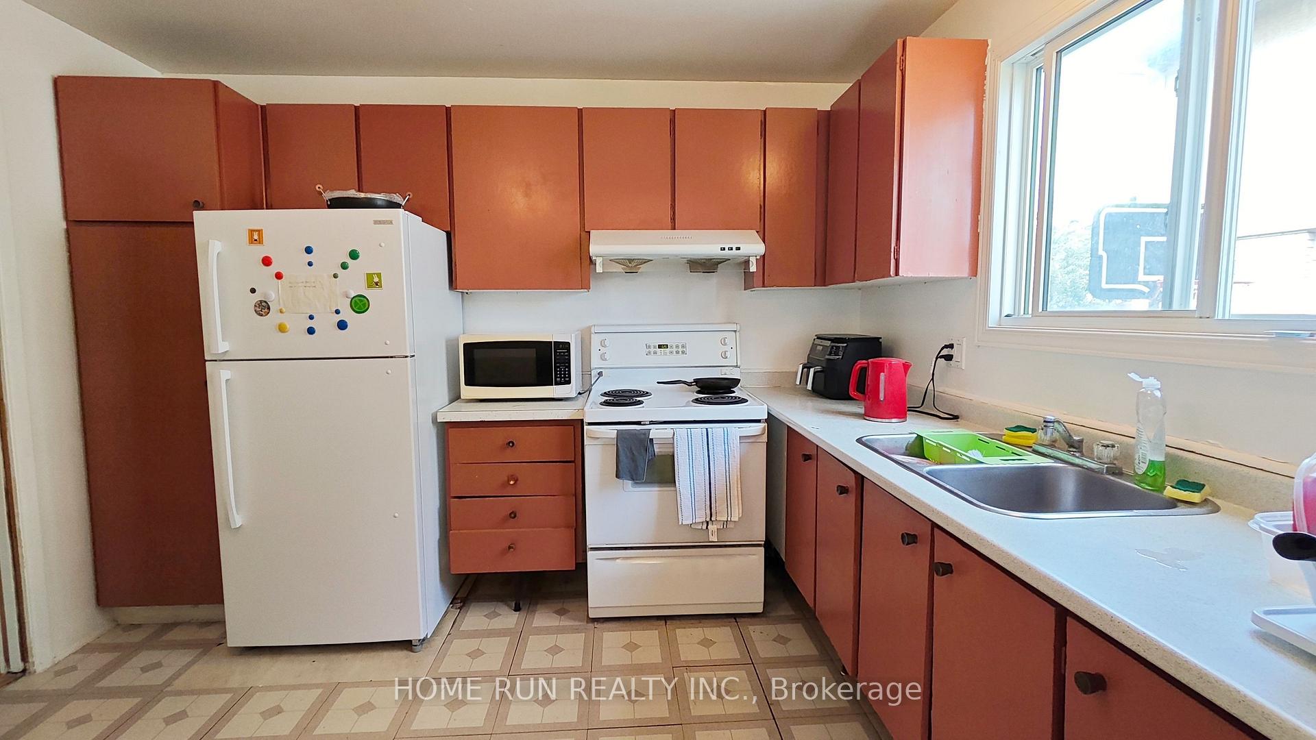 Photo 36 of 1023 Meadowlands Drive, Ottawa, Carleton Square — HOMEH