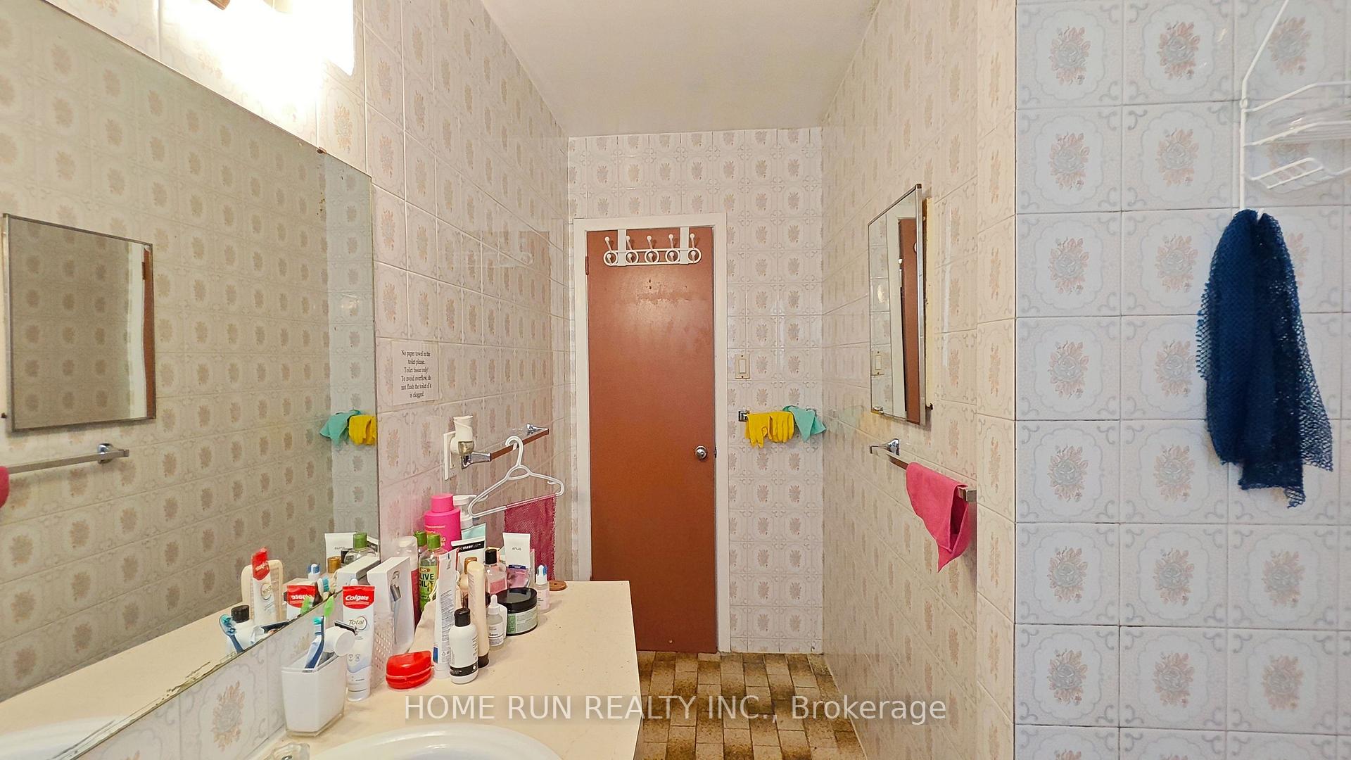 Photo 54 of 1023 Meadowlands Drive, Ottawa, Carleton Square — HOMEH