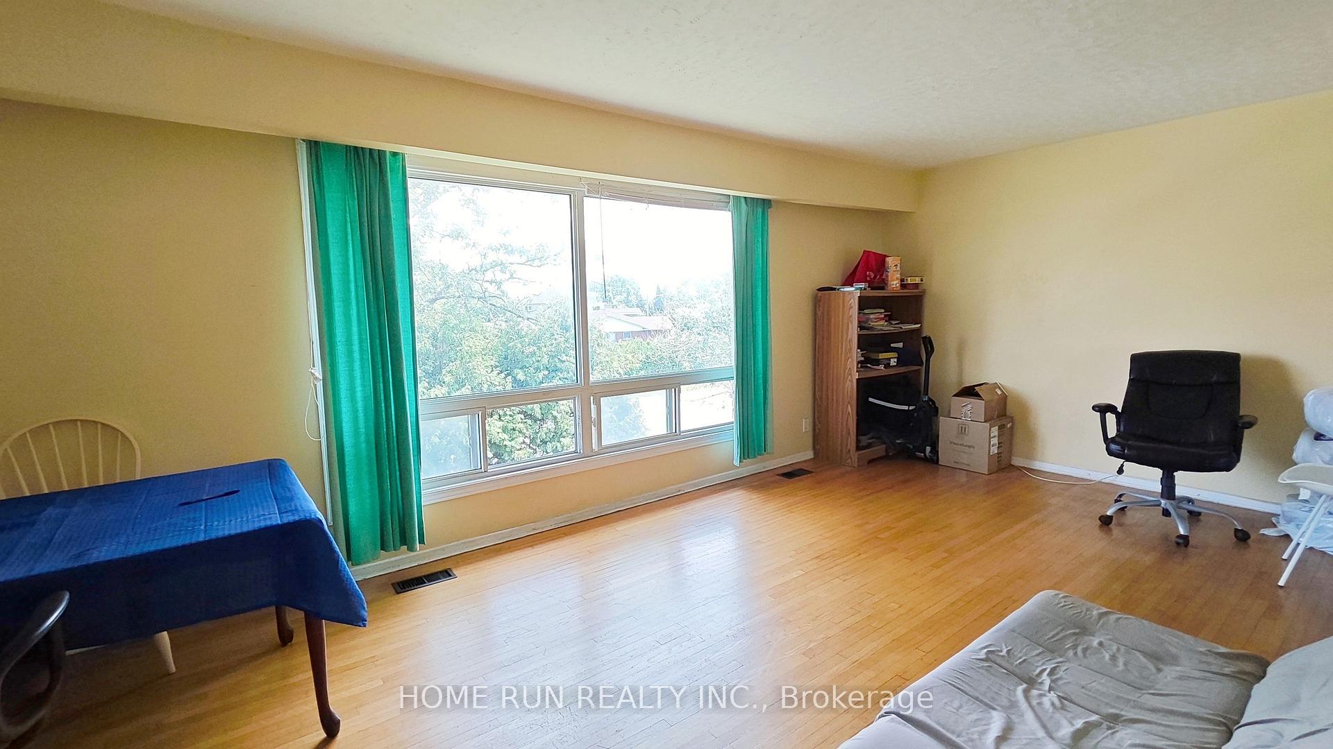 Photo 14 of 1023 Meadowlands Drive, Ottawa, Carleton Square — HOMEH