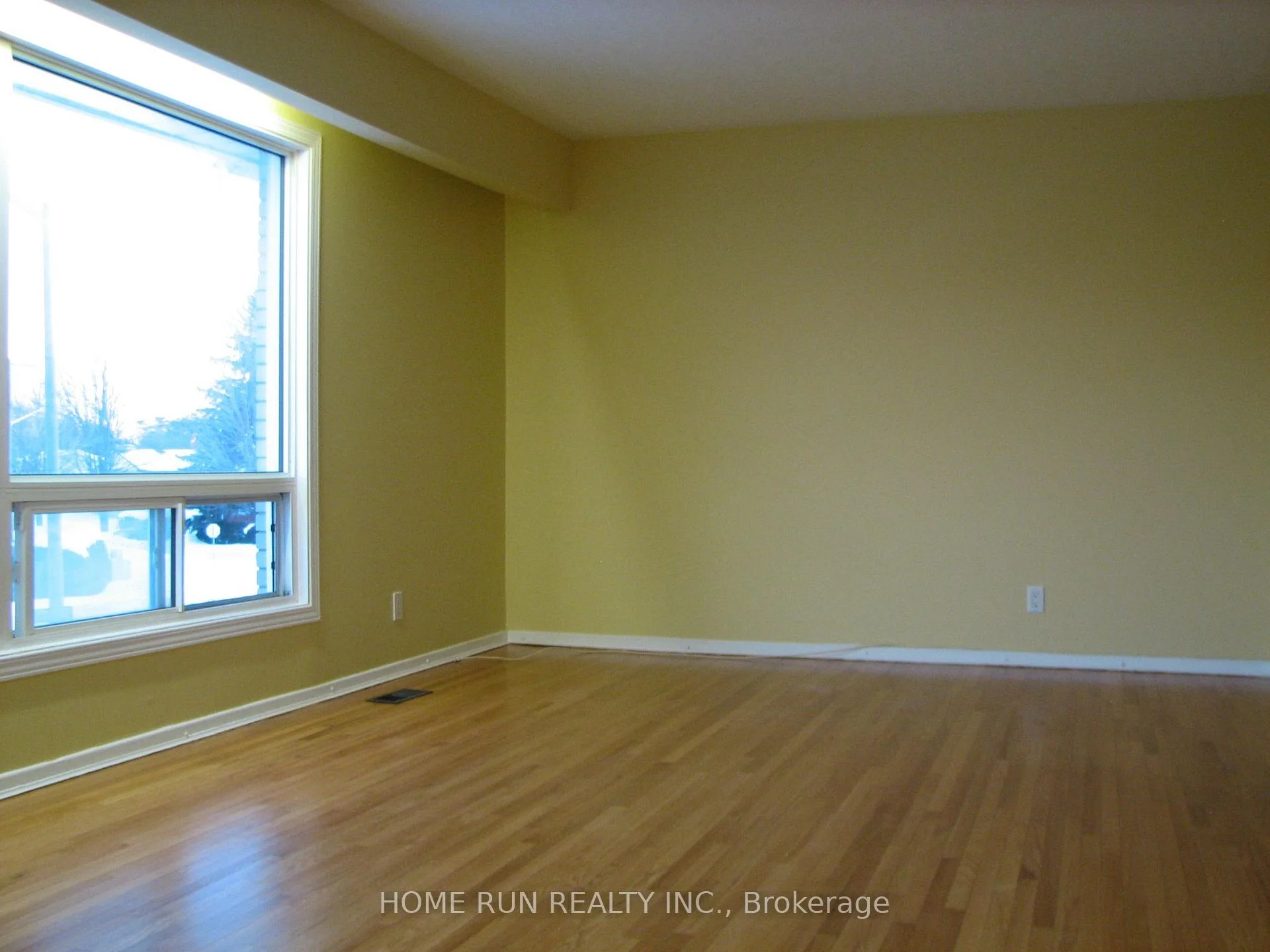 Photo 31 of 1023 Meadowlands Drive, Ottawa, Carleton Square — HOMEH