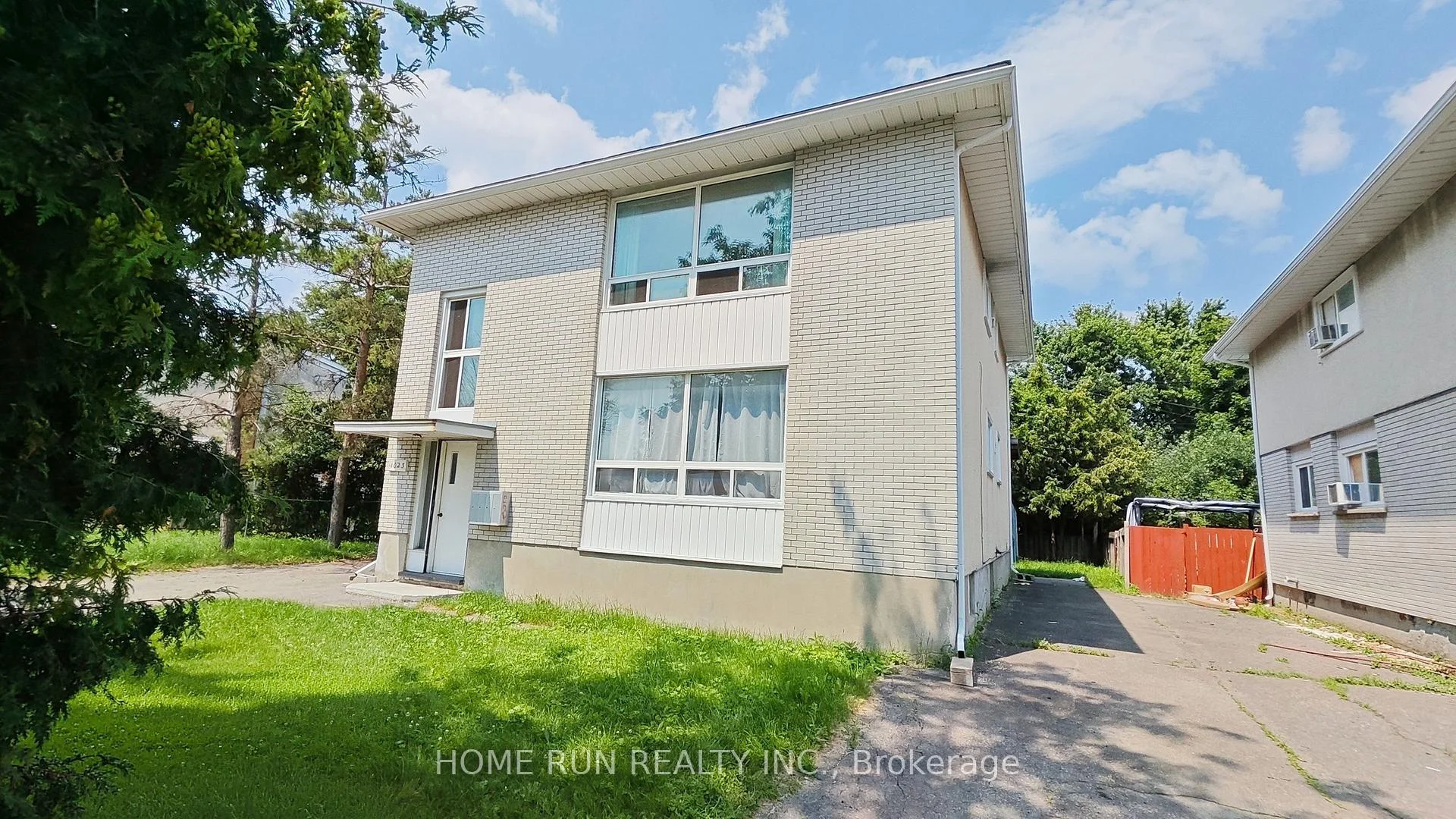 Photo 1 of 1023 Meadowlands Drive, Ottawa, Carleton Square — HOMEH
