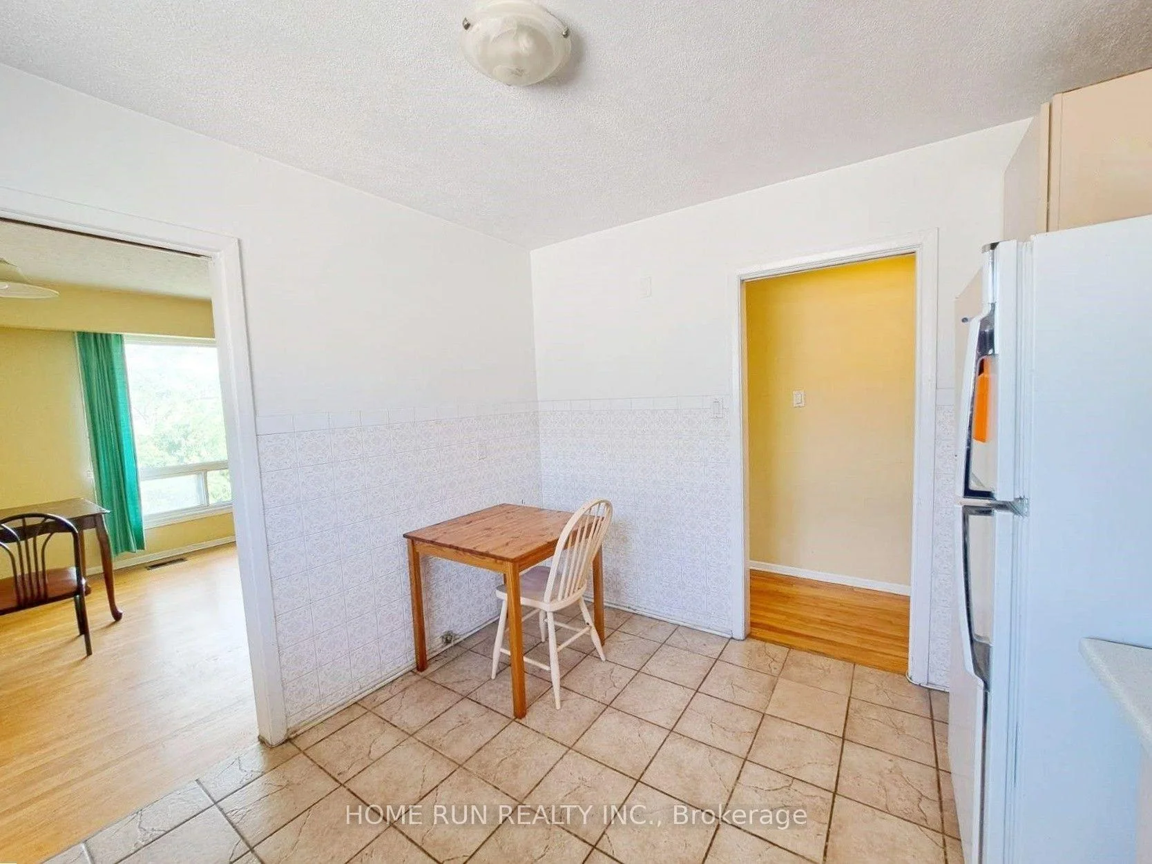 Photo 38 of 1023 Meadowlands Drive, Ottawa, Carleton Square — HOMEH