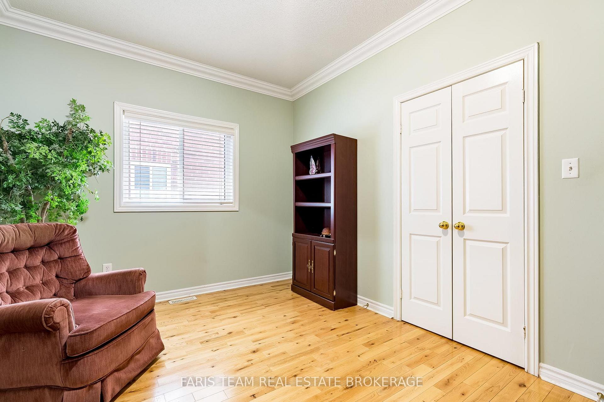Photo 19 of 83 Joseph Crescent, Barrie, Painswick South — HOMEH