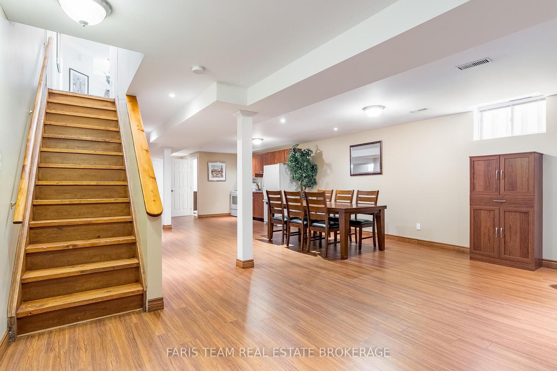 Photo 23 of 83 Joseph Crescent, Barrie, Painswick South — HOMEH