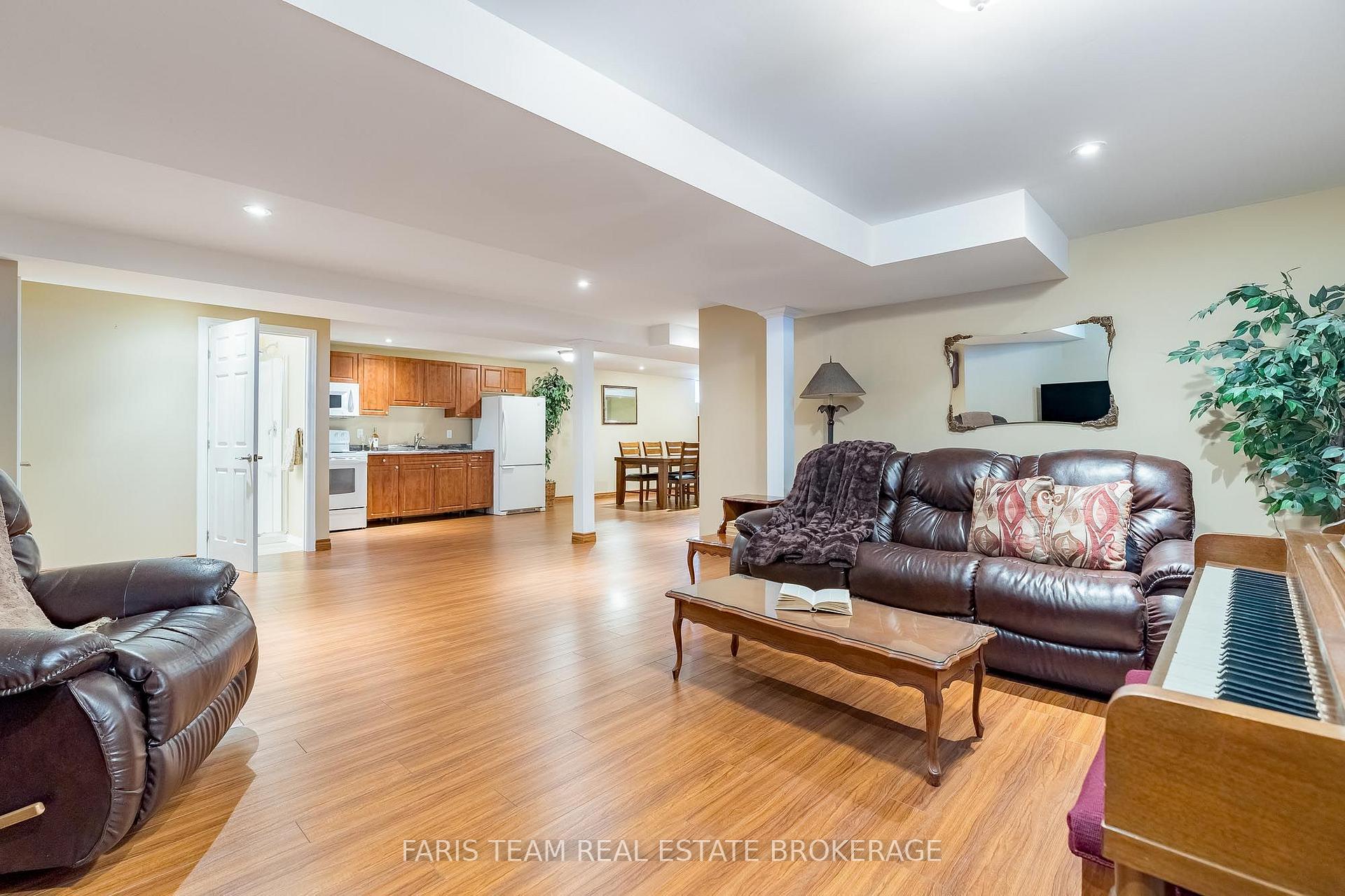 Photo 30 of 83 Joseph Crescent, Barrie, Painswick South — HOMEH