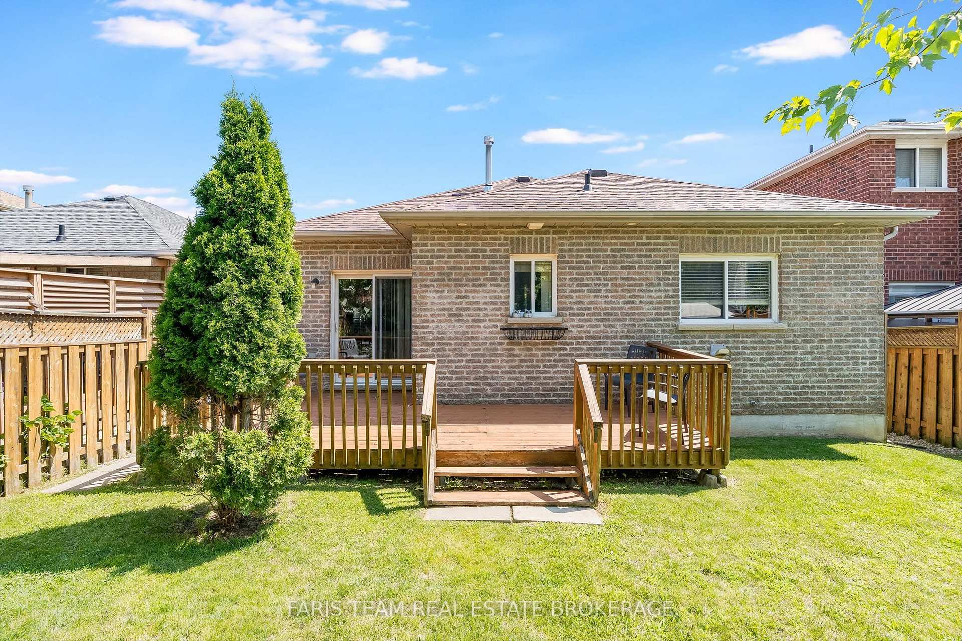 Photo 35 of 83 Joseph Crescent, Barrie, Painswick South — HOMEH