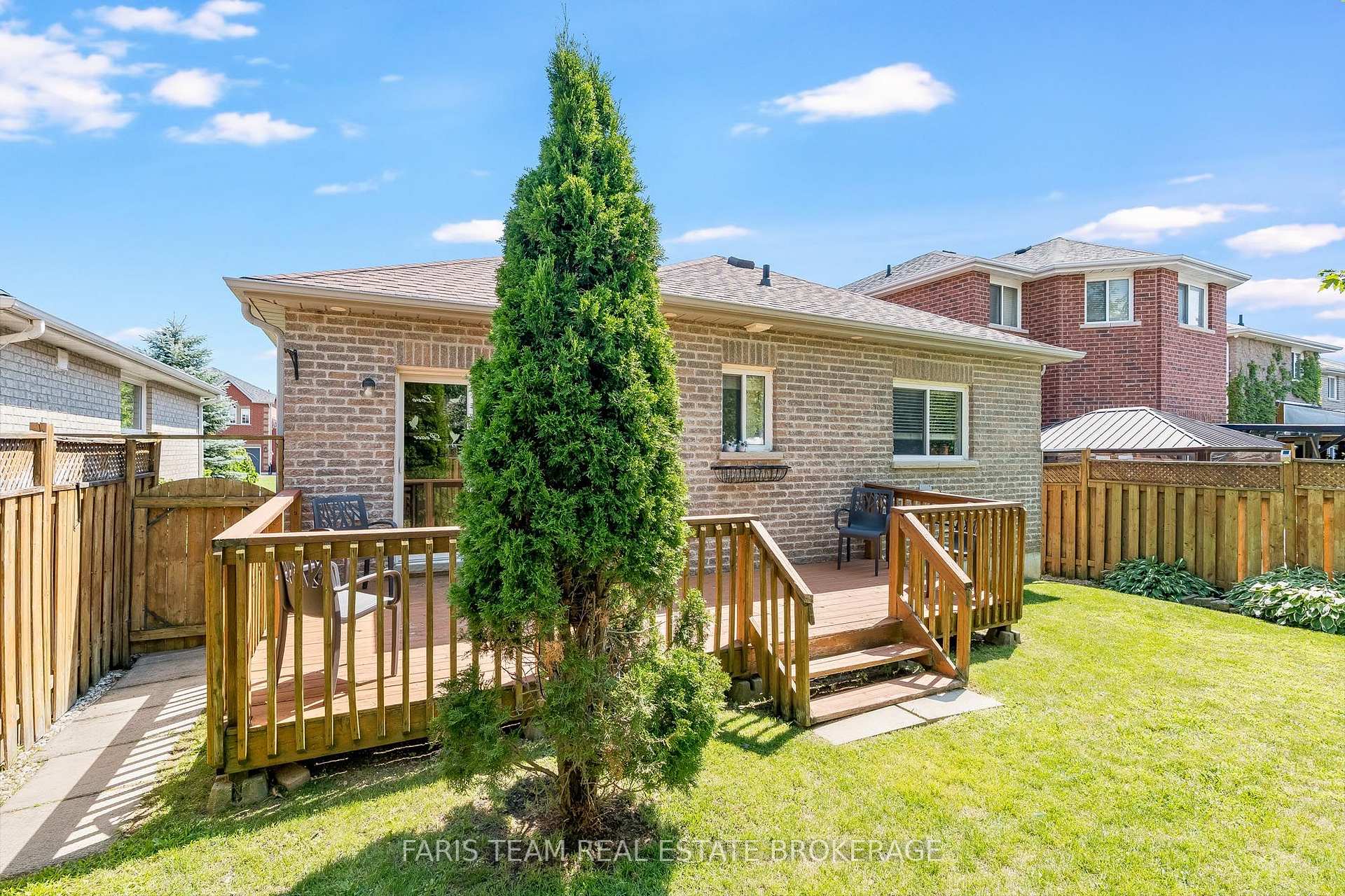 Photo 36 of 83 Joseph Crescent, Barrie, Painswick South — HOMEH