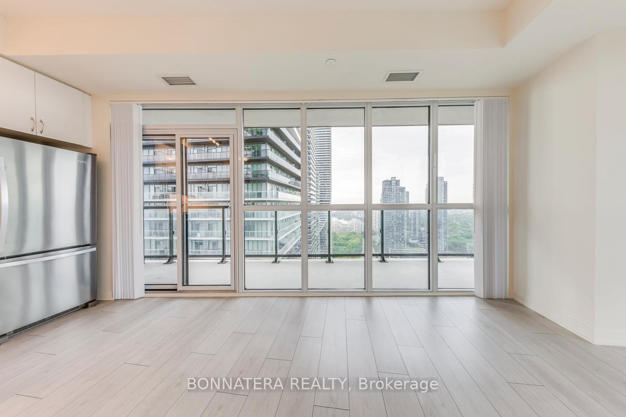 Photo 9 of Unit 3408, 38 Annie Craig Drive, Etobicoke, Mimico — HOMEH