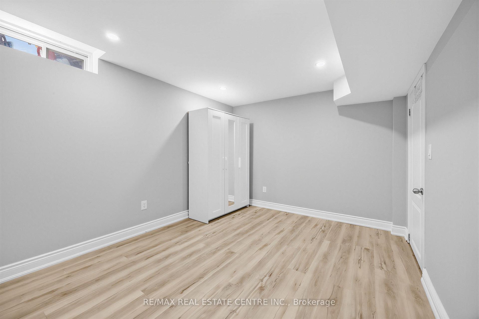 Photo 21 of 10 Diane Court, Brampton, Fletcher's Creek South — HOMEH
