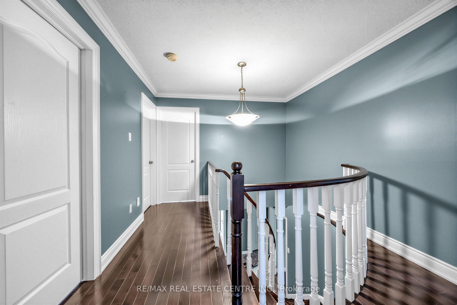 Photo 29 of 10 Diane Court, Brampton, Fletcher's Creek South — HOMEH