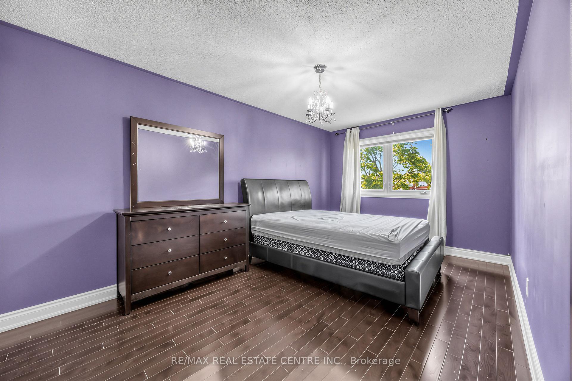 Photo 34 of 10 Diane Court, Brampton, Fletcher's Creek South — HOMEH
