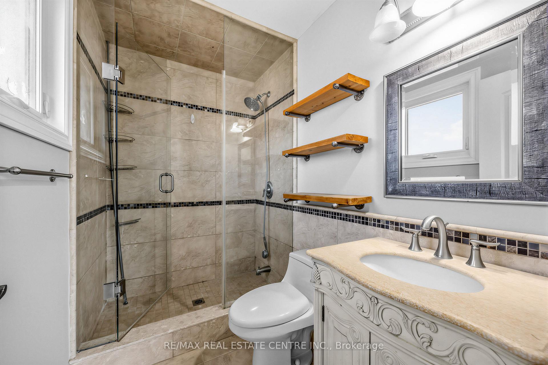 Photo 41 of 10 Diane Court, Brampton, Fletcher's Creek South — HOMEH