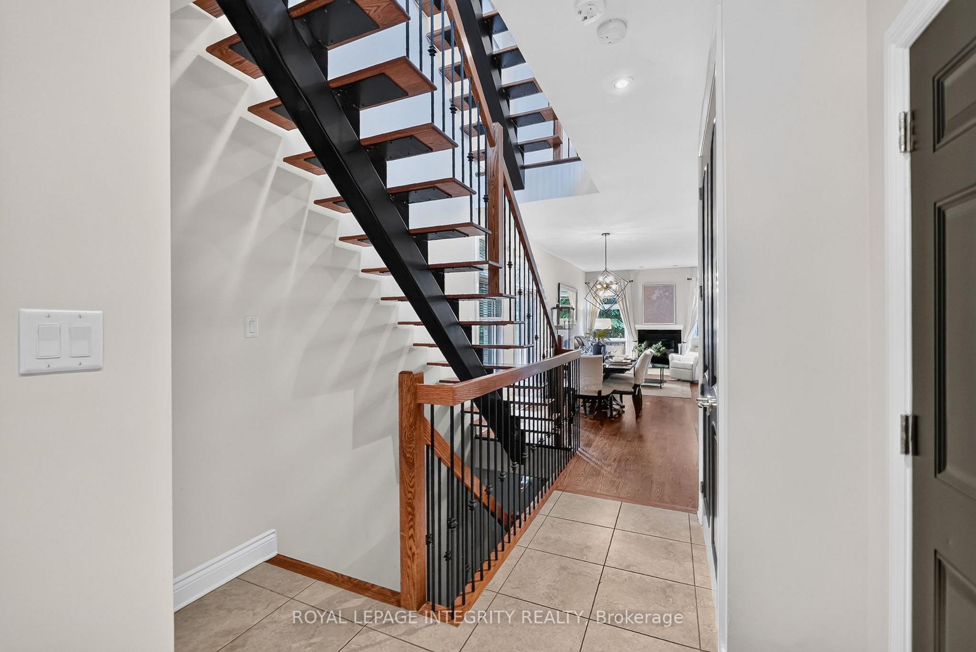 Photo 5 of 812 Petra Private, Ottawa, Kanata - Kanata Lakes/Heritage Hills — HOMEH