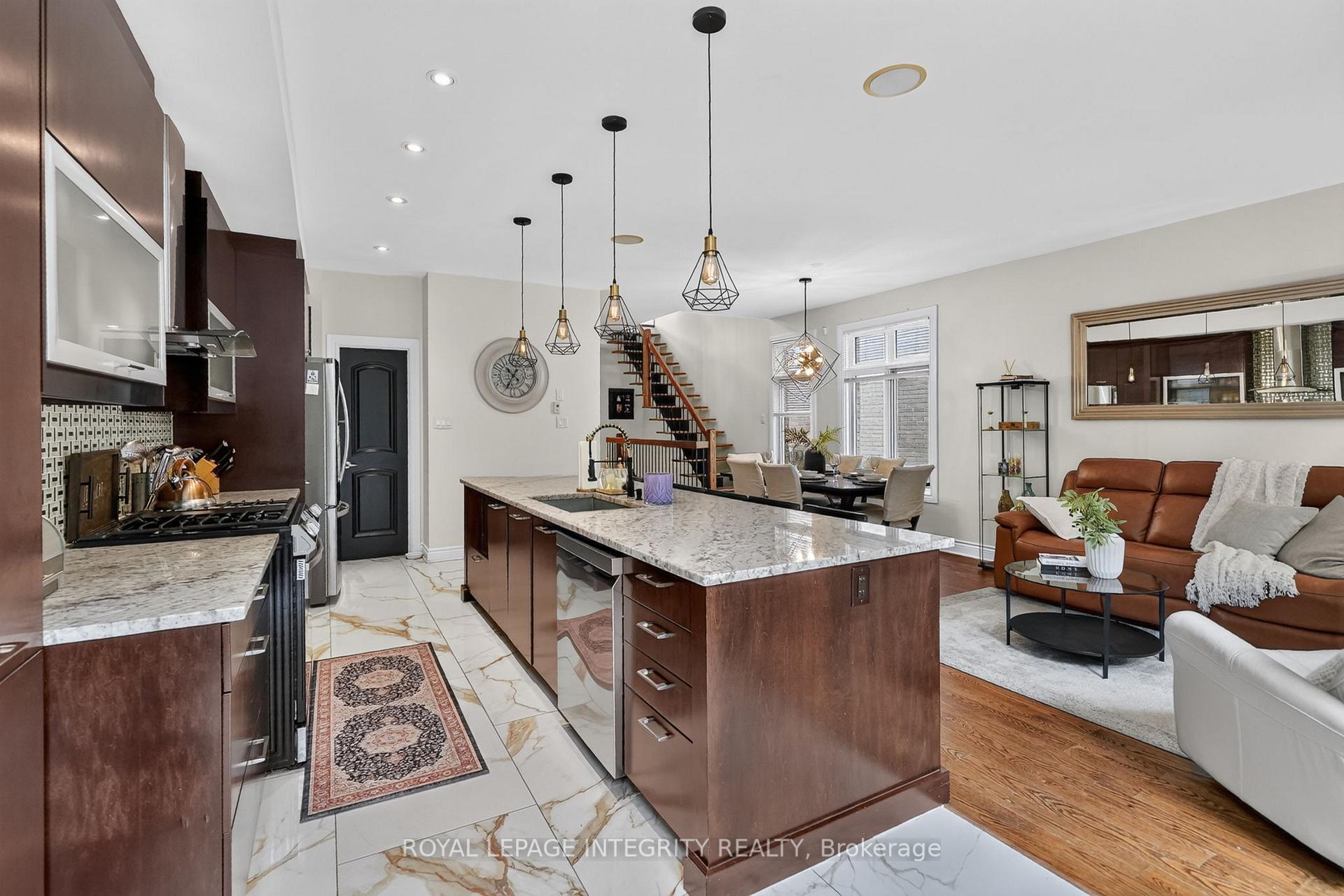 Photo 10 of 812 Petra Private, Ottawa, Kanata - Kanata Lakes/Heritage Hills — HOMEH
