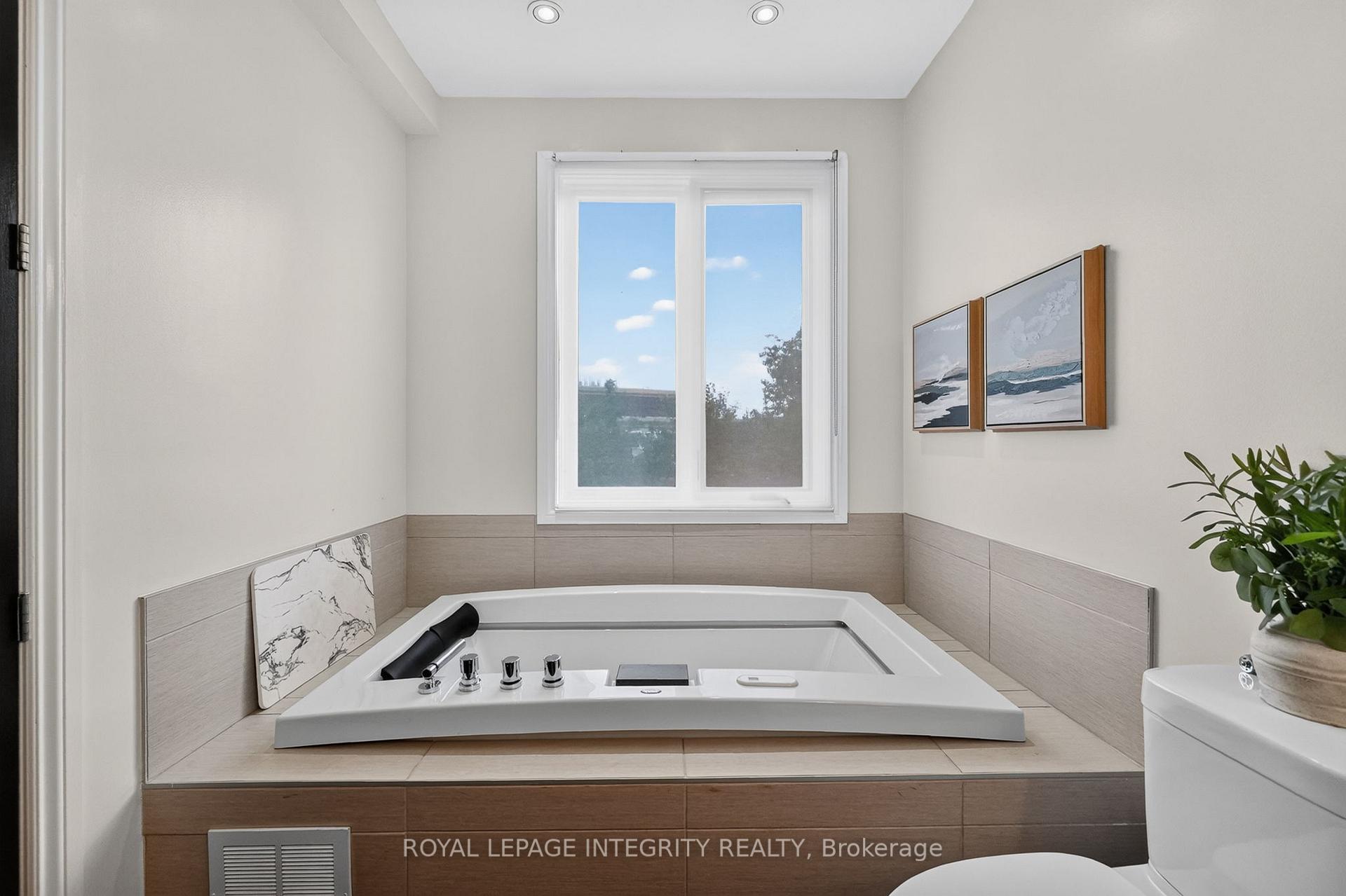 Photo 30 of 812 Petra Private, Ottawa, Kanata - Kanata Lakes/Heritage Hills — HOMEH