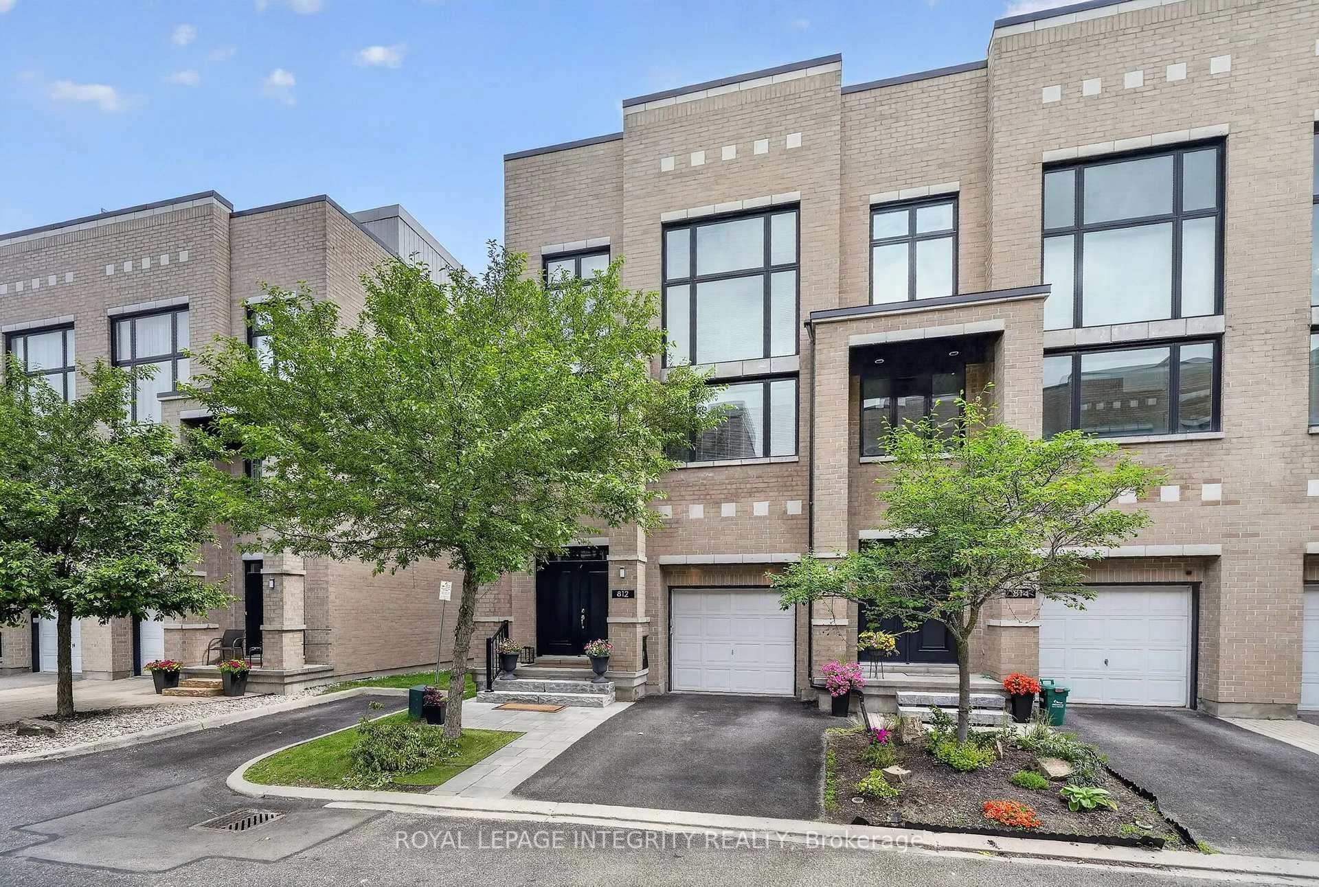 Photo 1 of 812 Petra Private, Ottawa, Kanata - Kanata Lakes/Heritage Hills — HOMEH