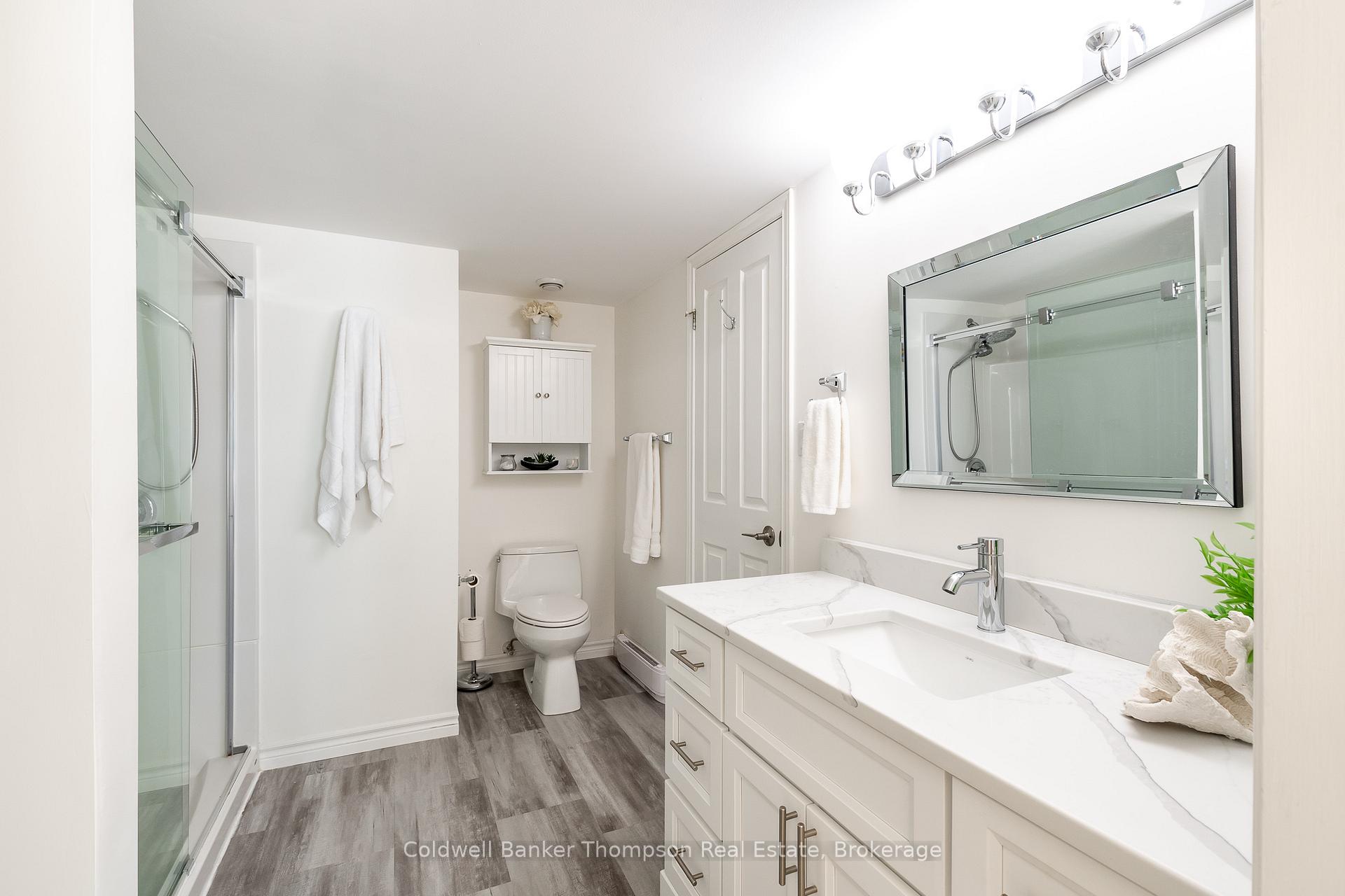 Photo 29 of Unit 204, 10 Coveside Drive, Huntsville — HOMEH
