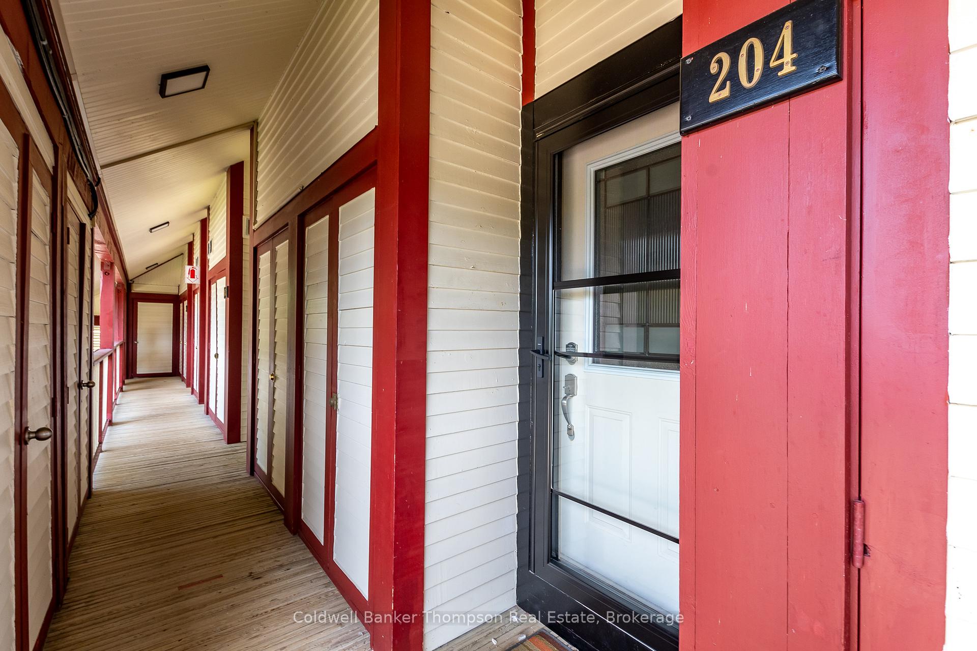 Photo 32 of Unit 204, 10 Coveside Drive, Huntsville — HOMEH