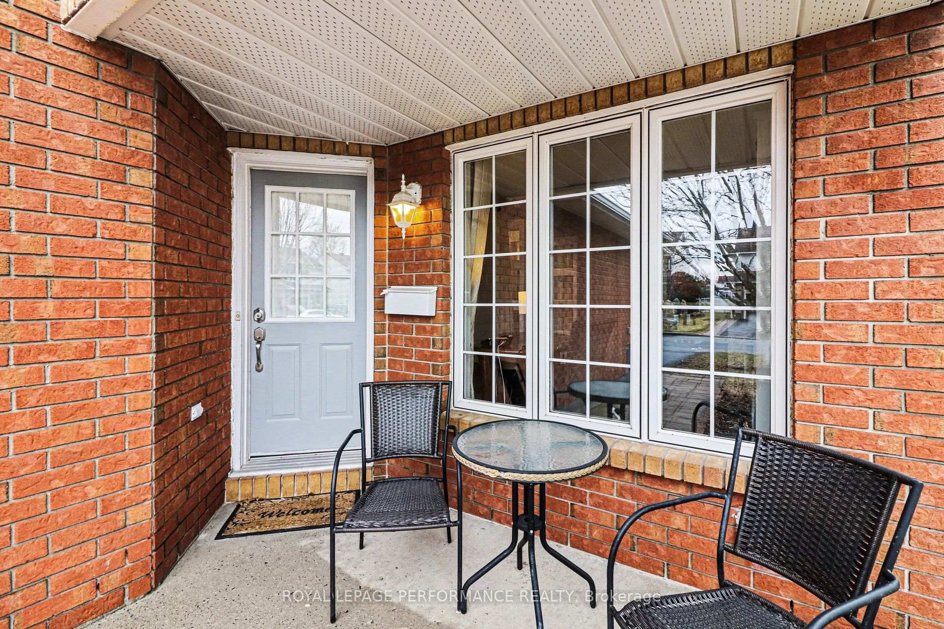 Photo 2 of 897 Paradise Crescent, Ottawa, Fallingbrook/Gardenway South — HOMEH