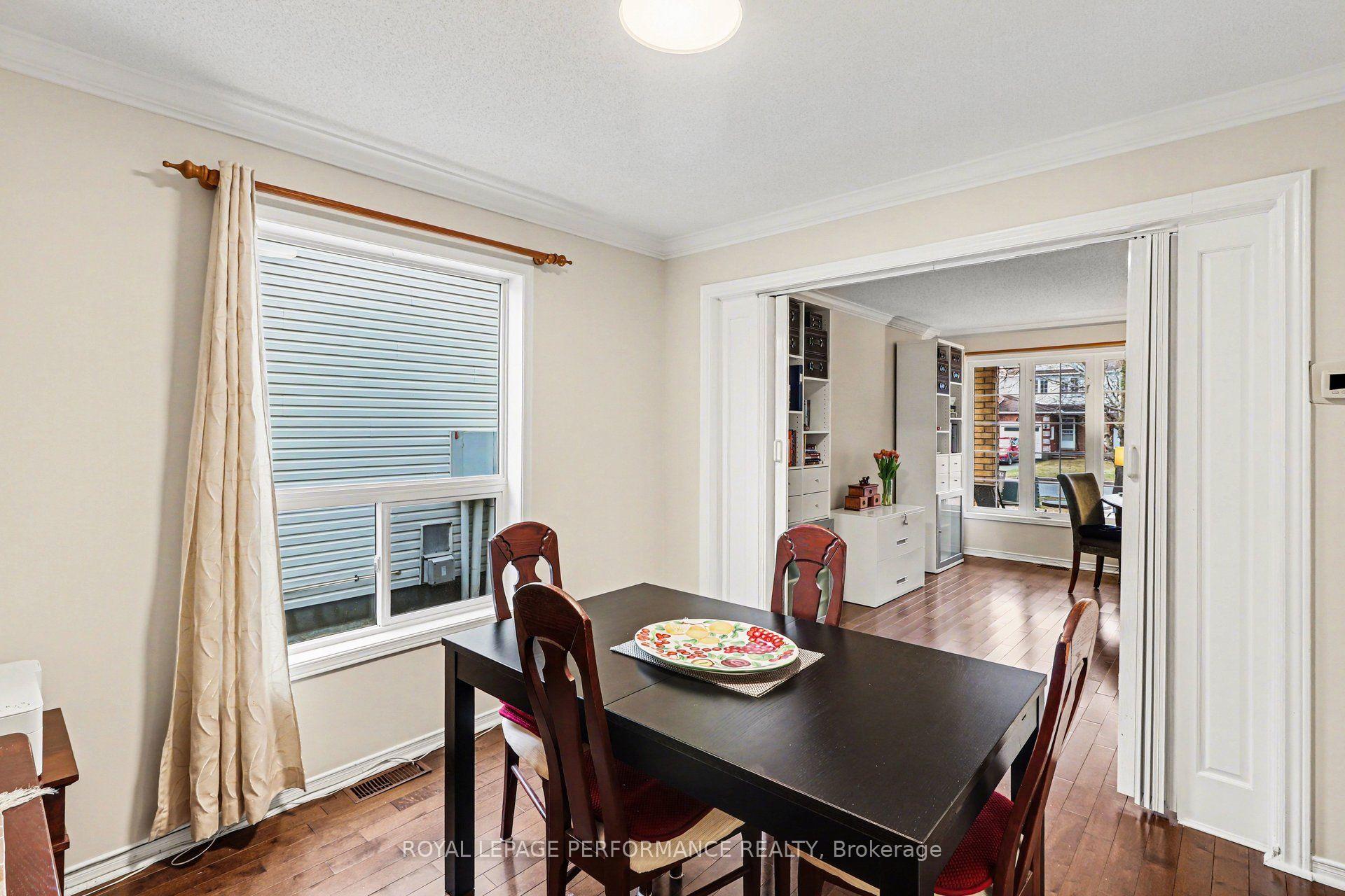 Photo 6 of 897 Paradise Crescent, Ottawa, Fallingbrook/Gardenway South — HOMEH