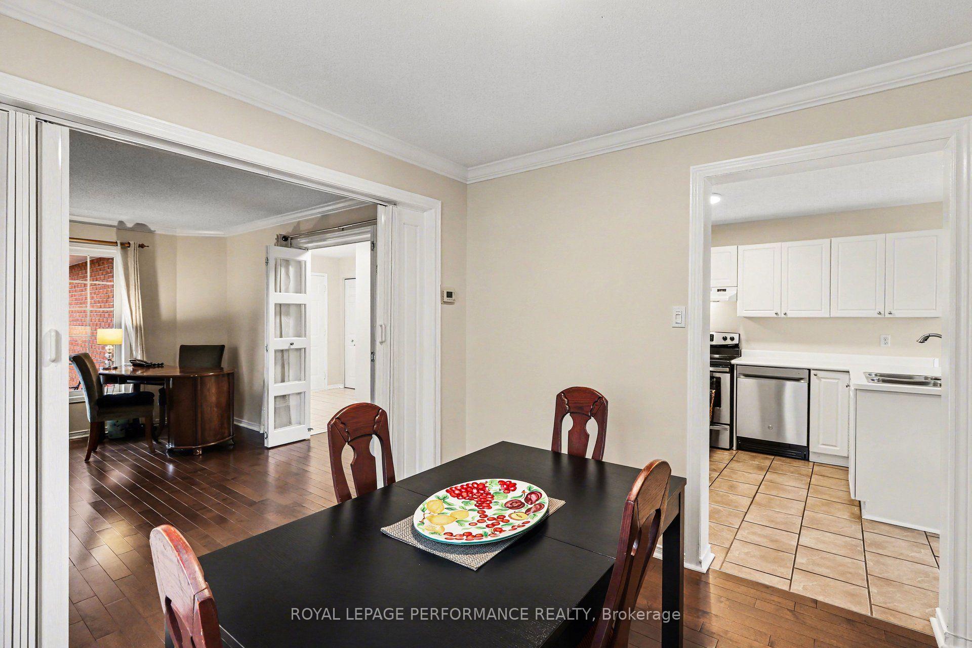Photo 7 of 897 Paradise Crescent, Ottawa, Fallingbrook/Gardenway South — HOMEH
