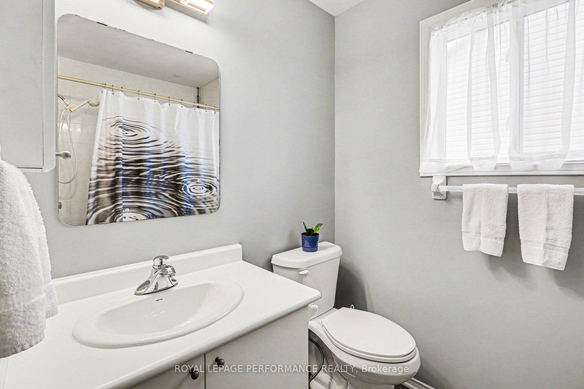 Photo 17 of 897 Paradise Crescent, Ottawa, Fallingbrook/Gardenway South — HOMEH