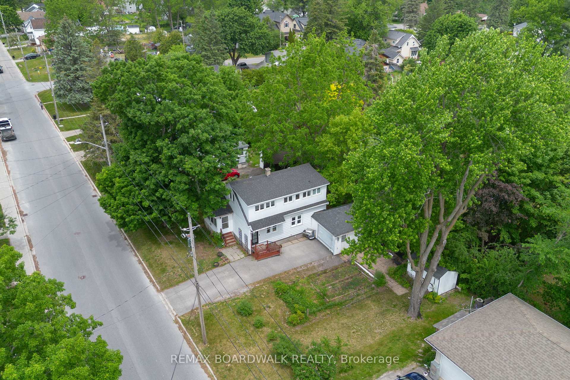 Photo 3 of 111 Beckwith Street E, Perth, Perth — HOMEH