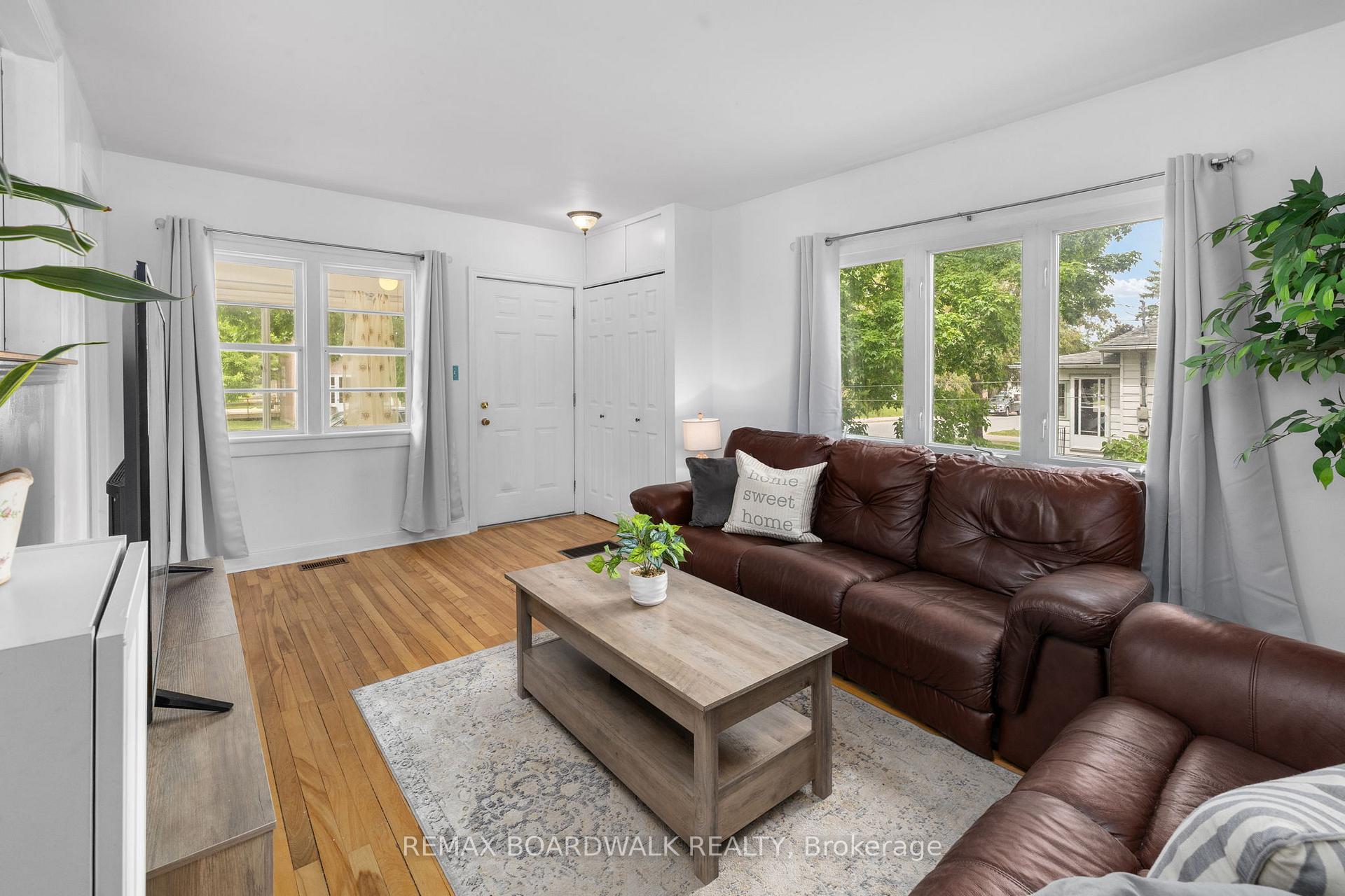Photo 6 of 111 Beckwith Street E, Perth, Perth — HOMEH