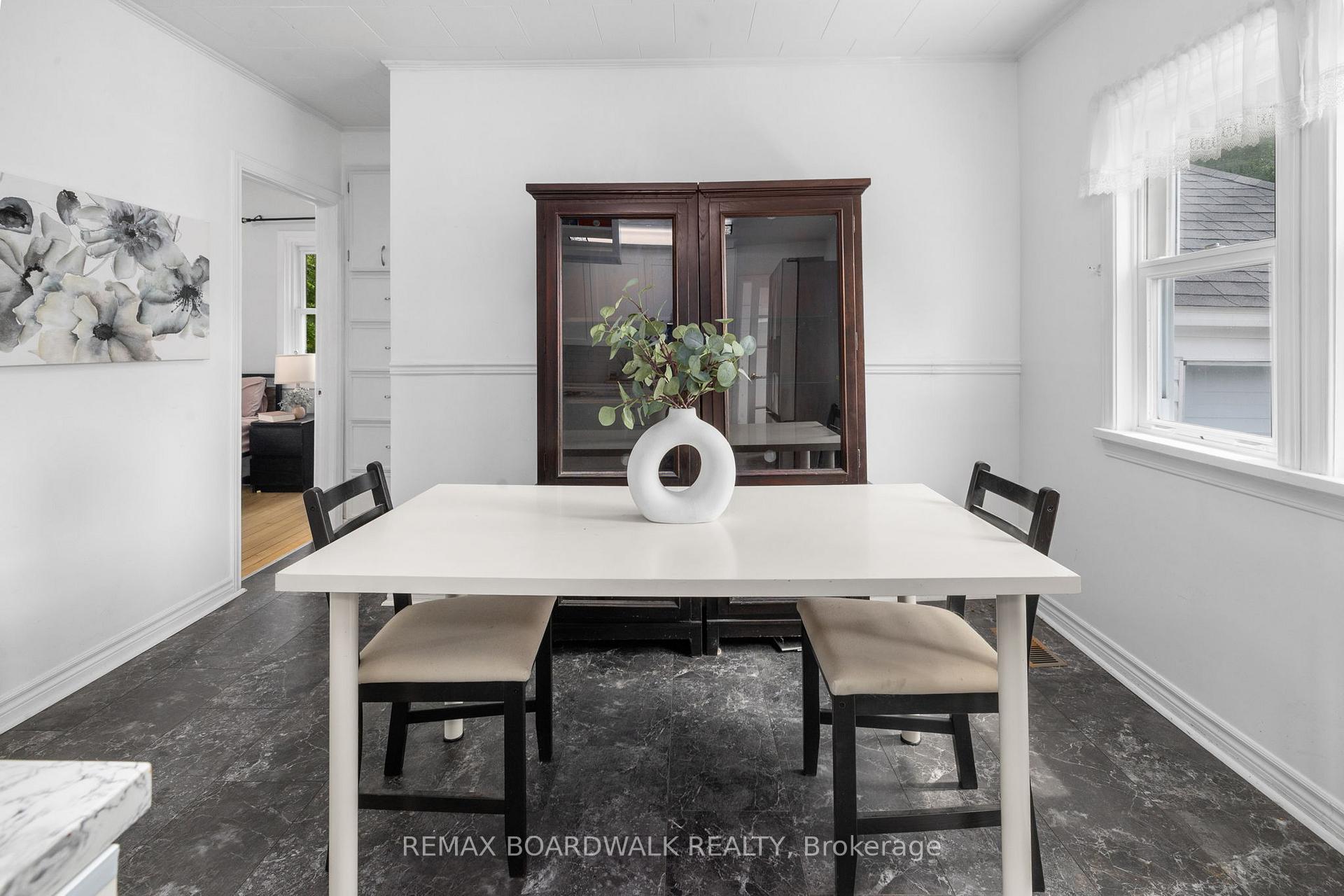Photo 14 of 111 Beckwith Street E, Perth, Perth — HOMEH