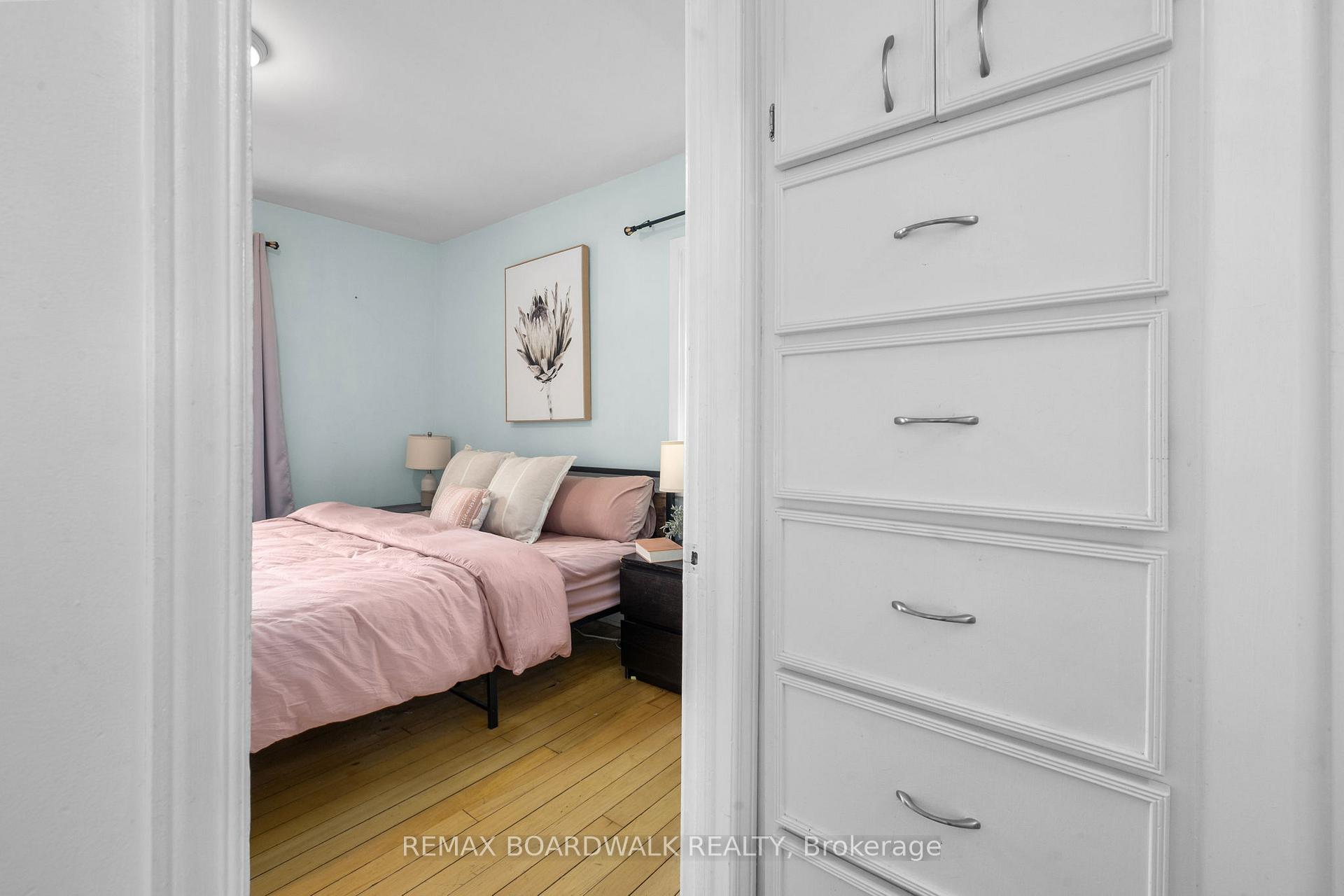Photo 15 of 111 Beckwith Street E, Perth, Perth — HOMEH