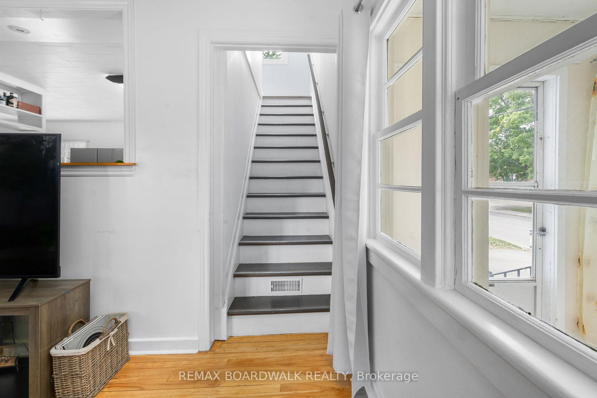 Photo 20 of 111 Beckwith Street E, Perth, Perth — HOMEH