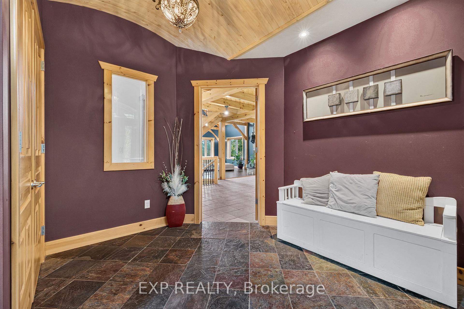 Photo 5 of 7392 Wellington Road 11, Mapleton, Rural Mapleton — HOMEH