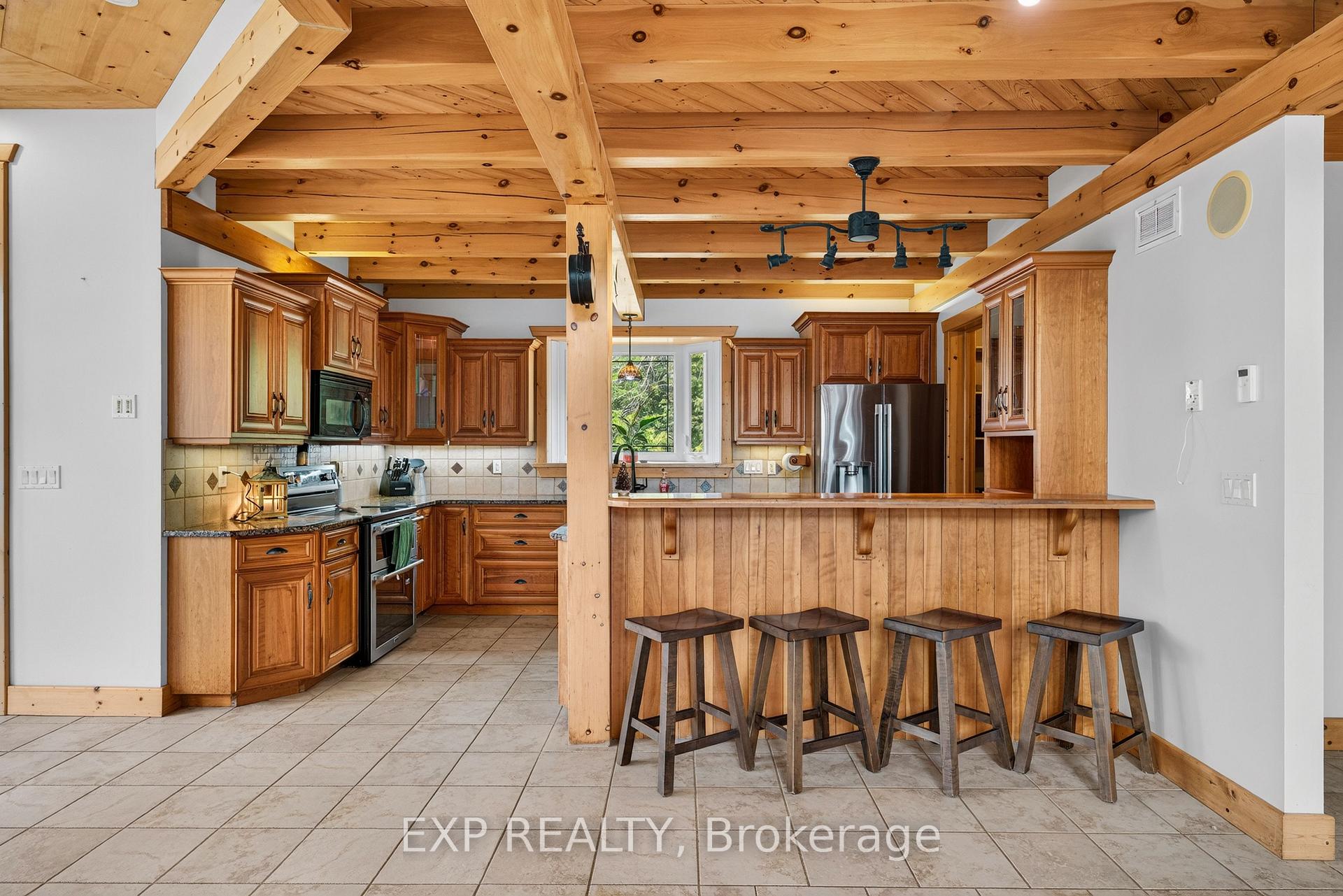 Photo 9 of 7392 Wellington Road 11, Mapleton, Rural Mapleton — HOMEH