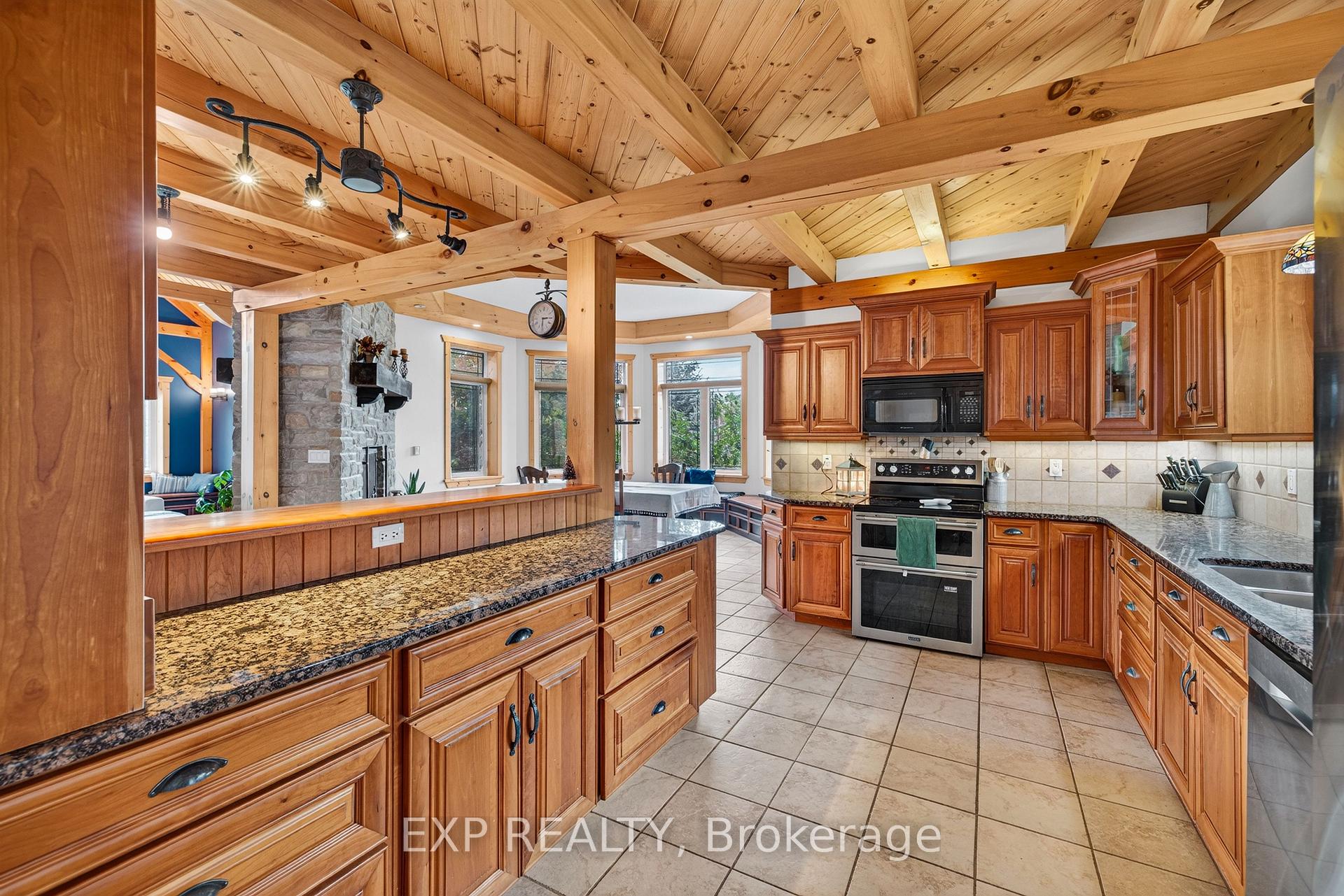 Photo 11 of 7392 Wellington Road 11, Mapleton, Rural Mapleton — HOMEH