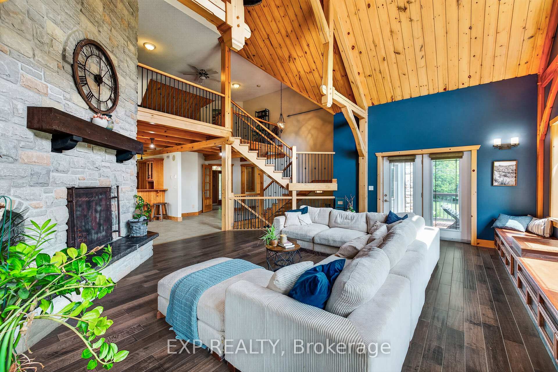 Photo 18 of 7392 Wellington Road 11, Mapleton, Rural Mapleton — HOMEH