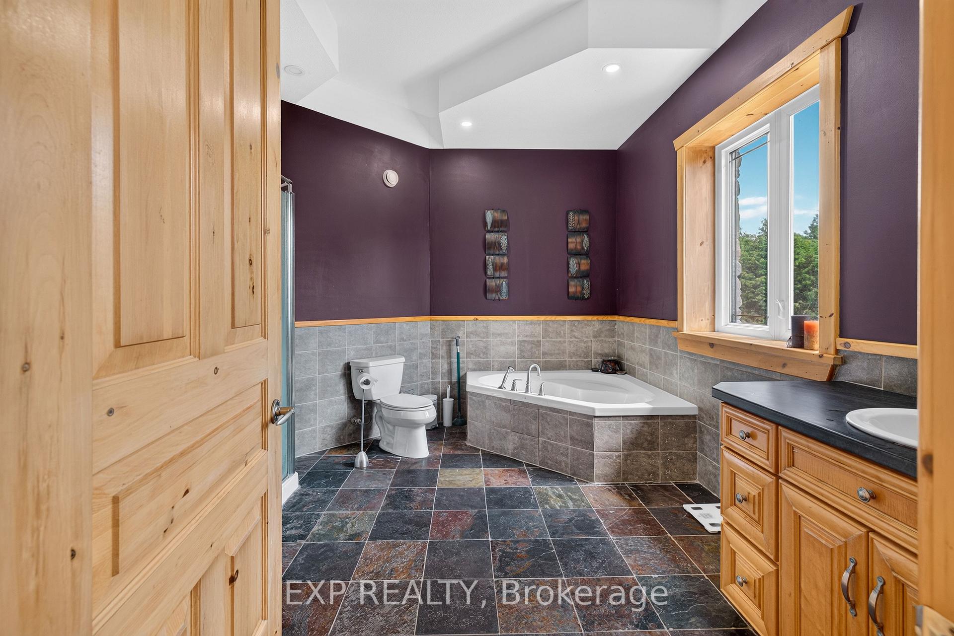 Photo 24 of 7392 Wellington Road 11, Mapleton, Rural Mapleton — HOMEH