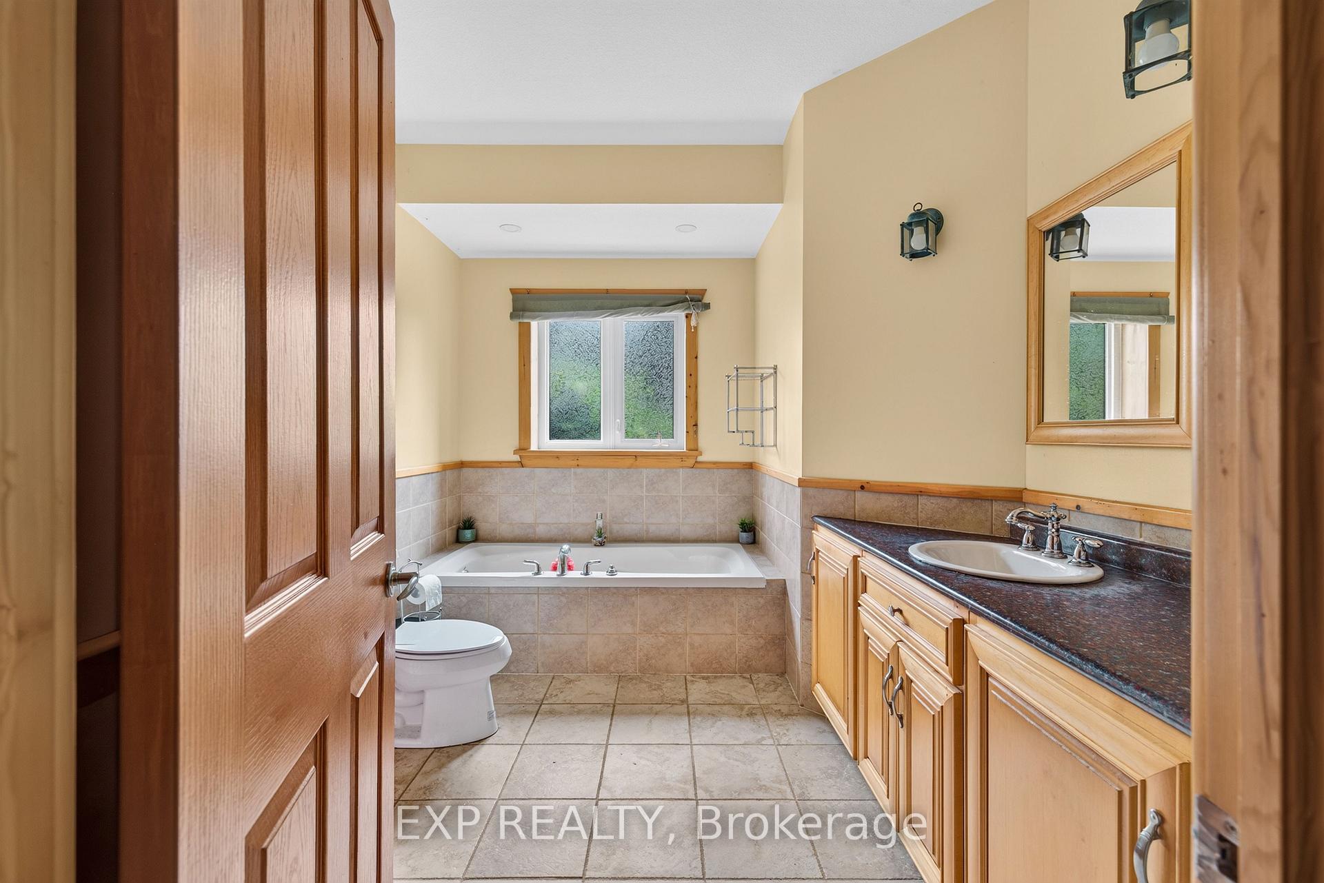 Photo 29 of 7392 Wellington Road 11, Mapleton, Rural Mapleton — HOMEH