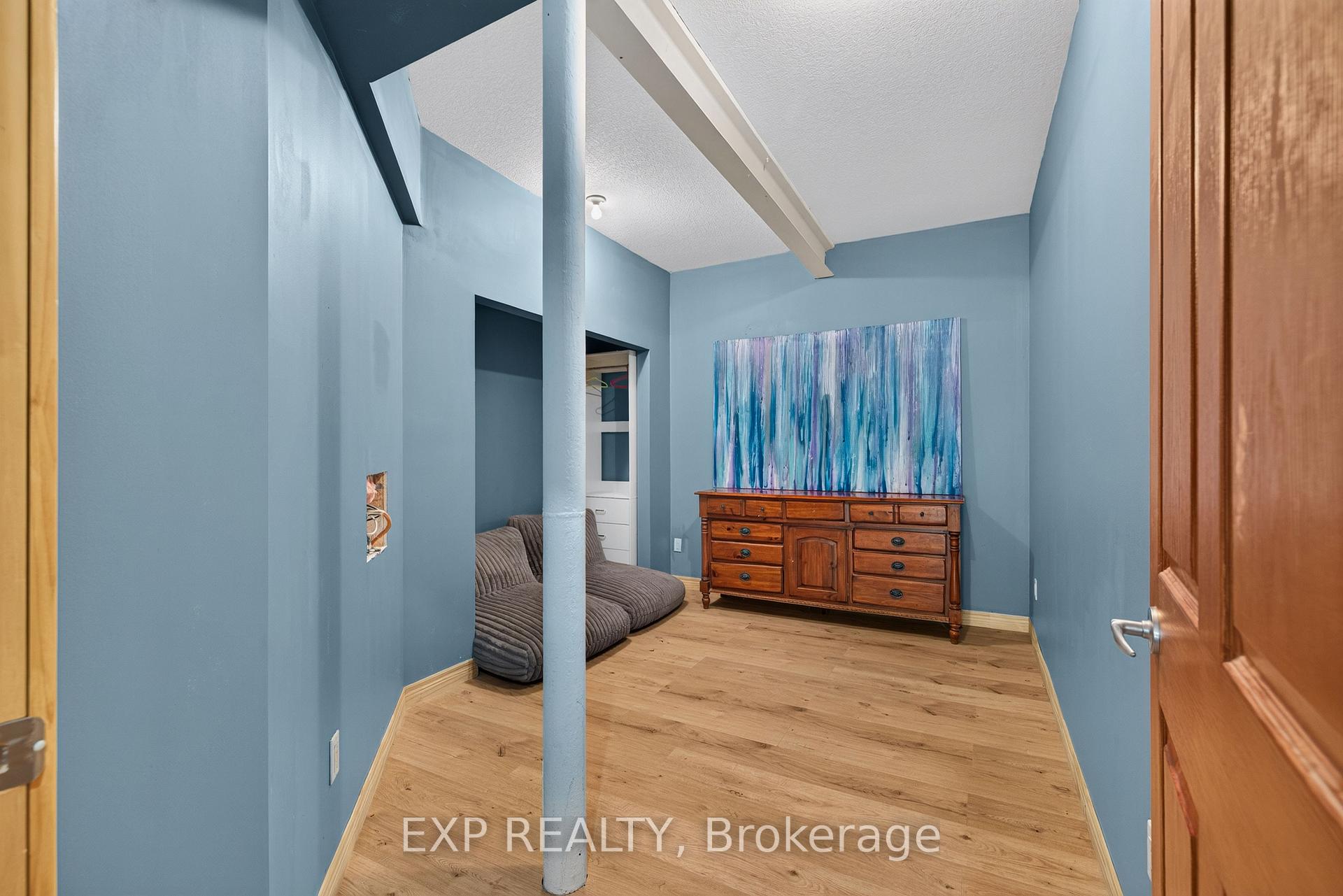 Photo 38 of 7392 Wellington Road 11, Mapleton, Rural Mapleton — HOMEH