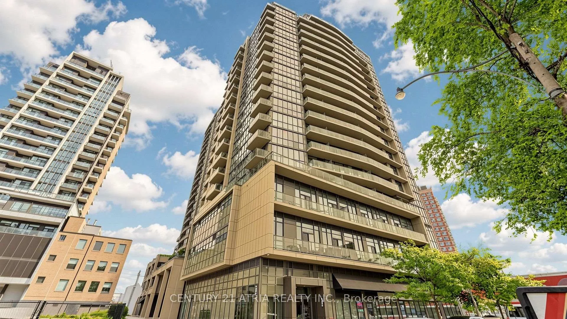 Photo 2 of Unit 1004, 530 St Clair Avenue W, Toronto, Humewood-Cedarvale — HOMEH