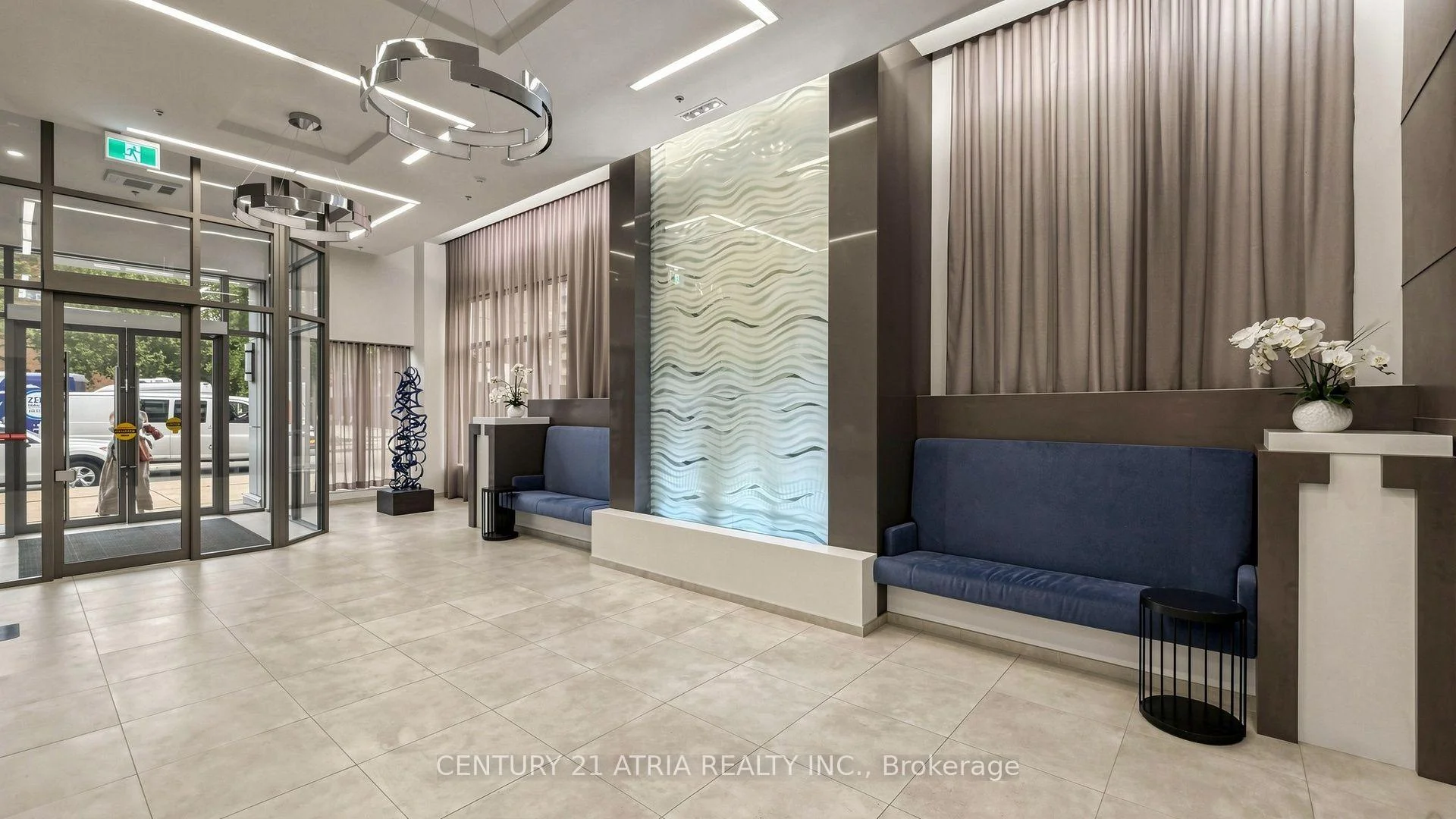 Photo 5 of Unit 1004, 530 St Clair Avenue W, Toronto, Humewood-Cedarvale — HOMEH