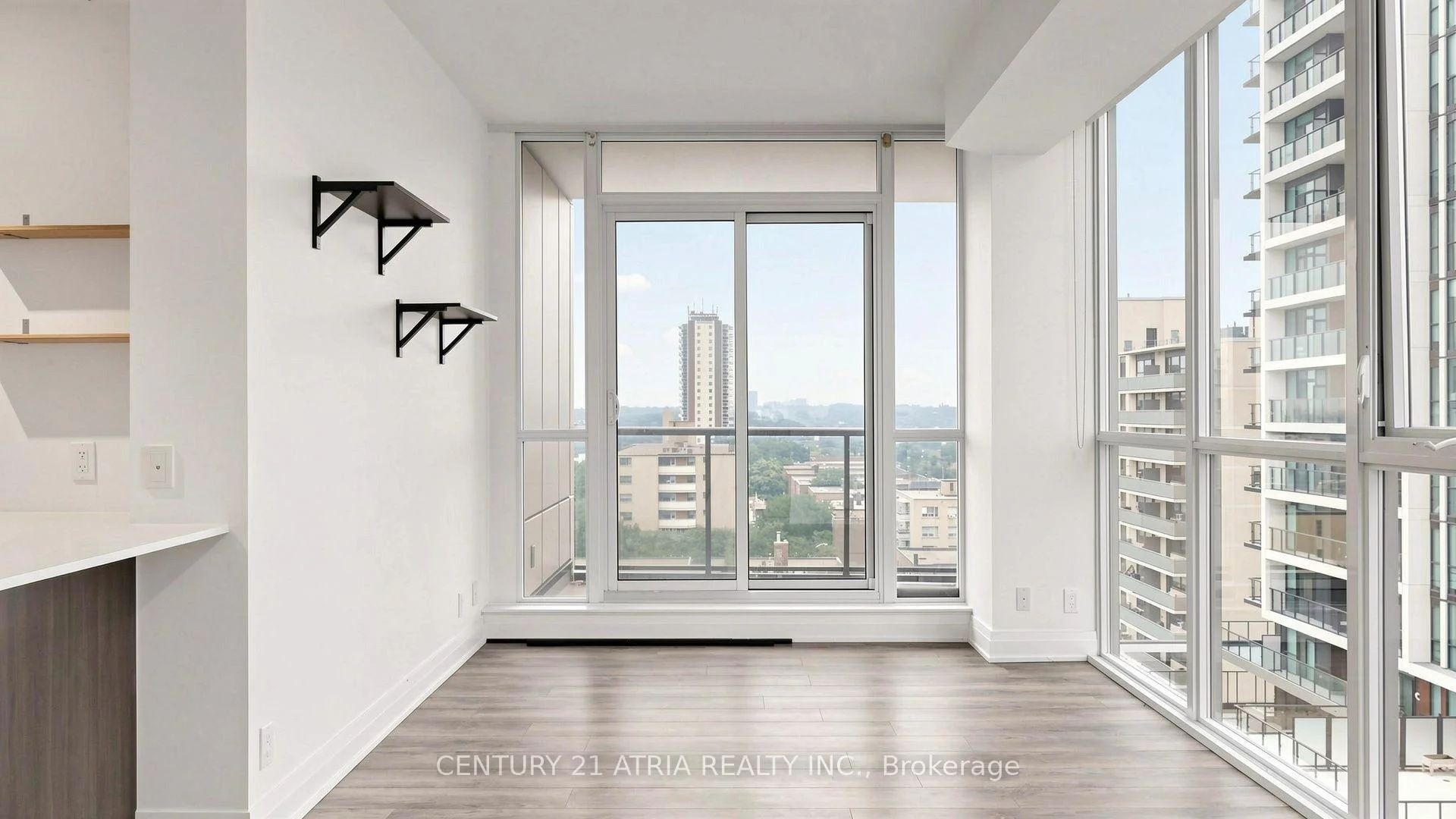 Photo 15 of Unit 1004, 530 St Clair Avenue W, Toronto, Humewood-Cedarvale — HOMEH