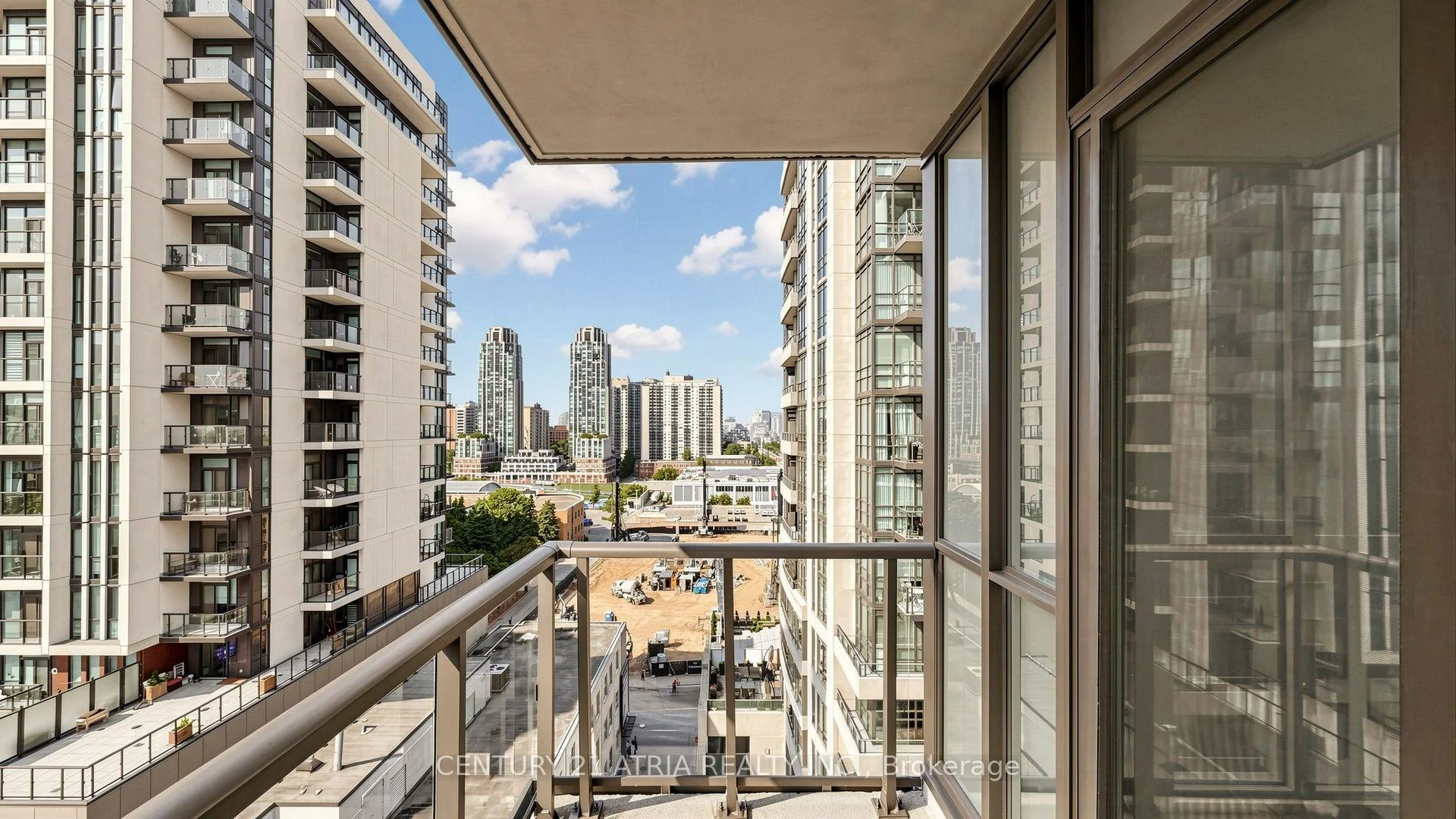 Photo 38 of Unit 1004, 530 St Clair Avenue W, Toronto, Humewood-Cedarvale — HOMEH