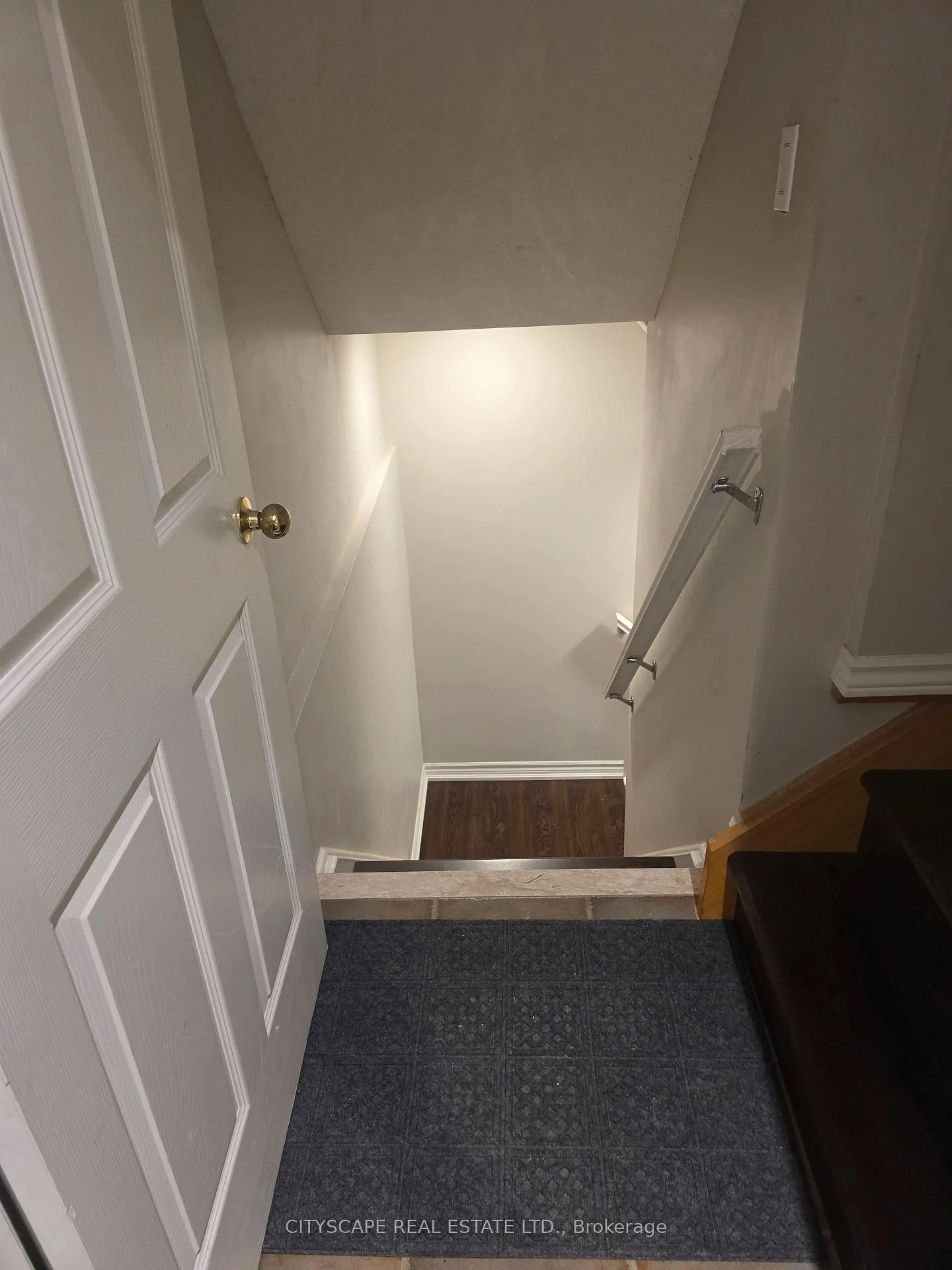 Photo 4 of Unit Bsmt, 1209 Sandpiper Road, Oakville, West Oak Trails — HOMEH